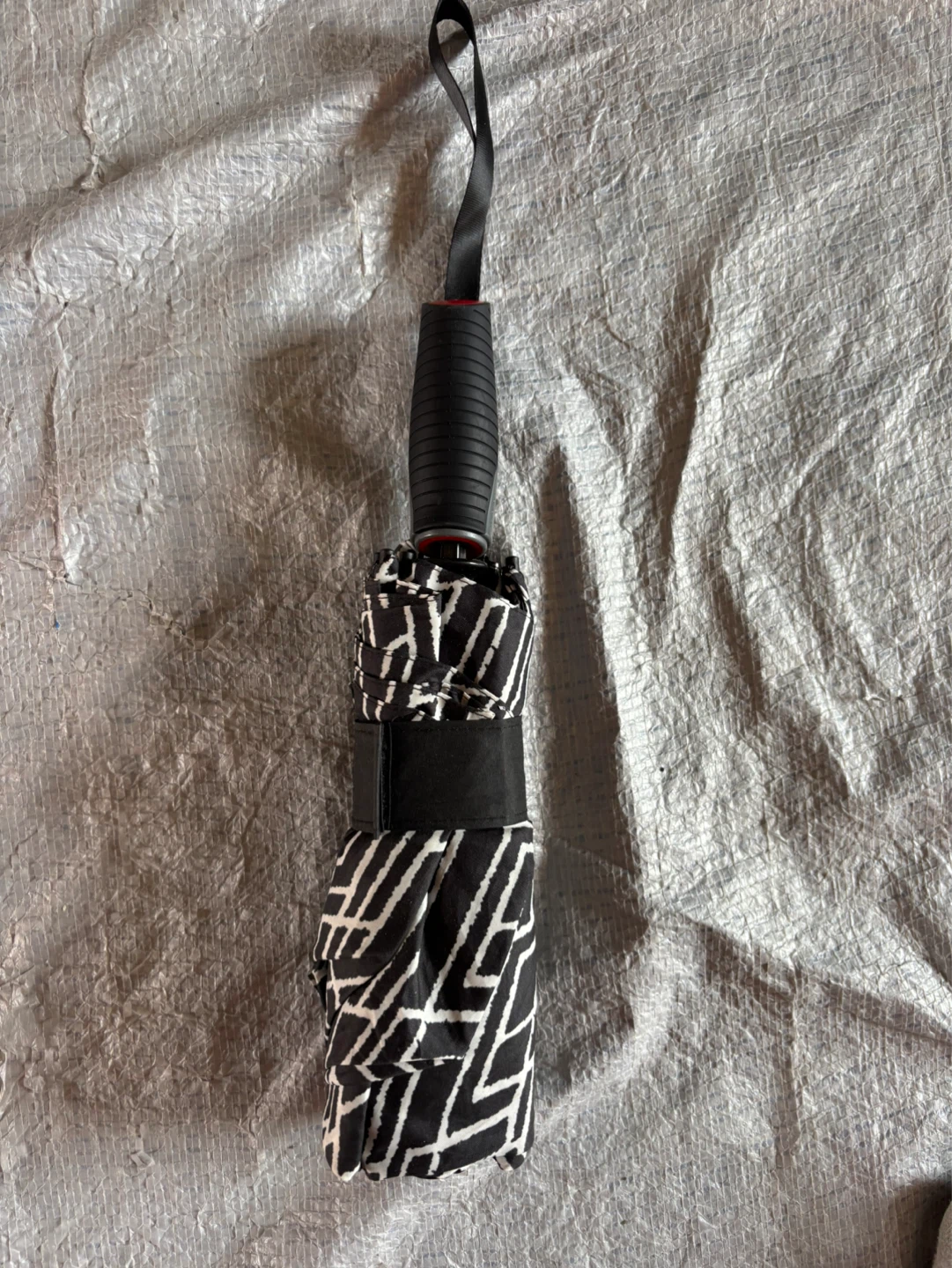 NWOT ShedRain Windproof Umbrella - photo 3