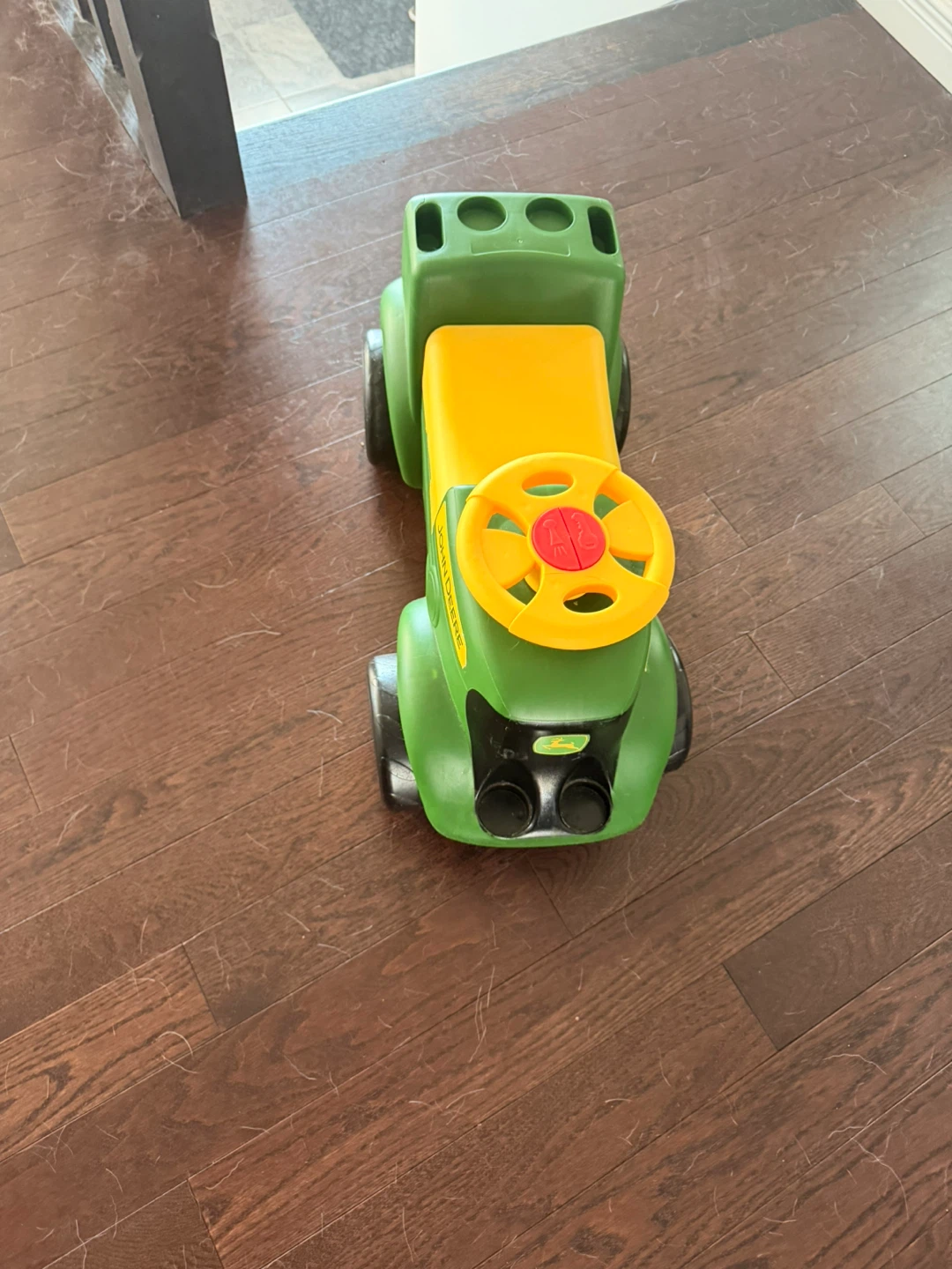 John Deere Ride-On Toy Tractor - photo 2