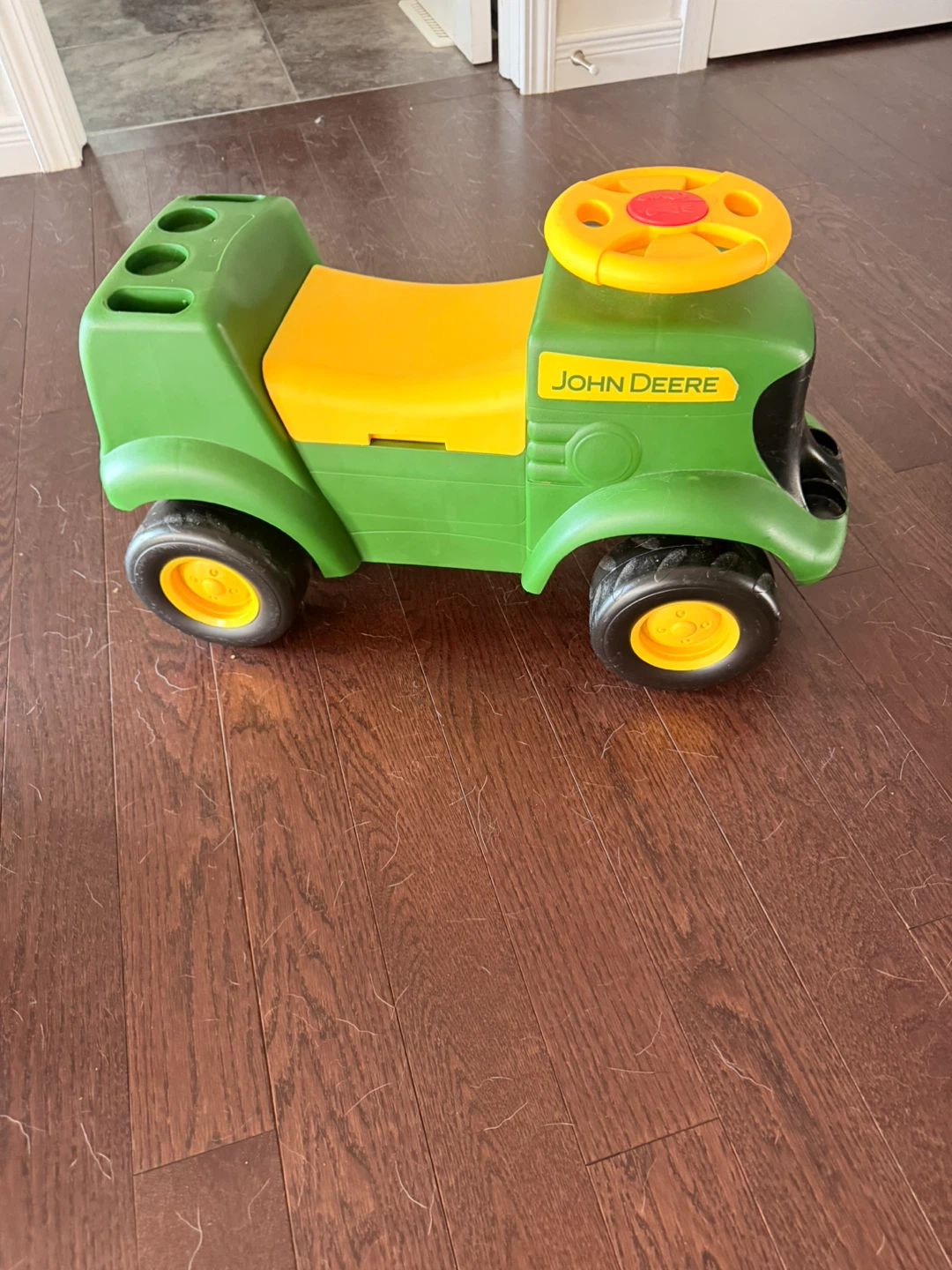 John Deere Ride-On Toy Tractor - photo 3