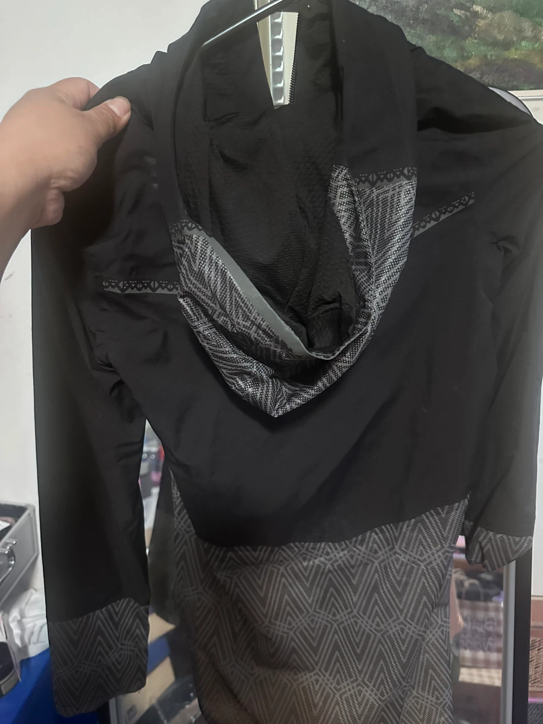 Ivivva Black Hooded Jacket - Size 8 - photo 2