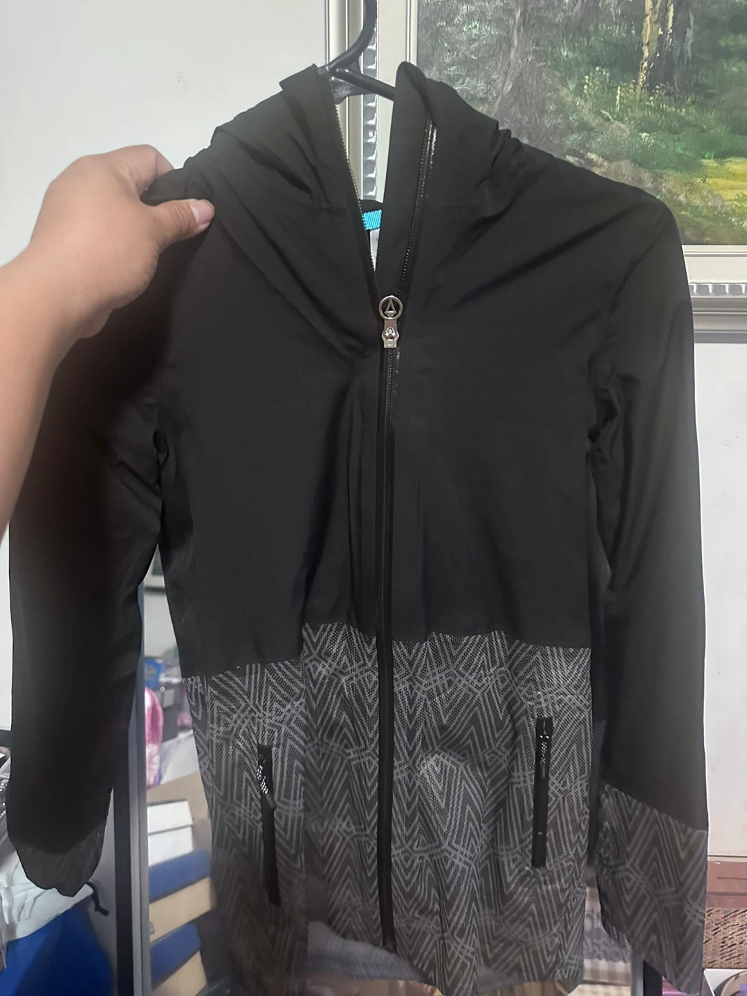 Ivivva Black Hooded Jacket - Size 8