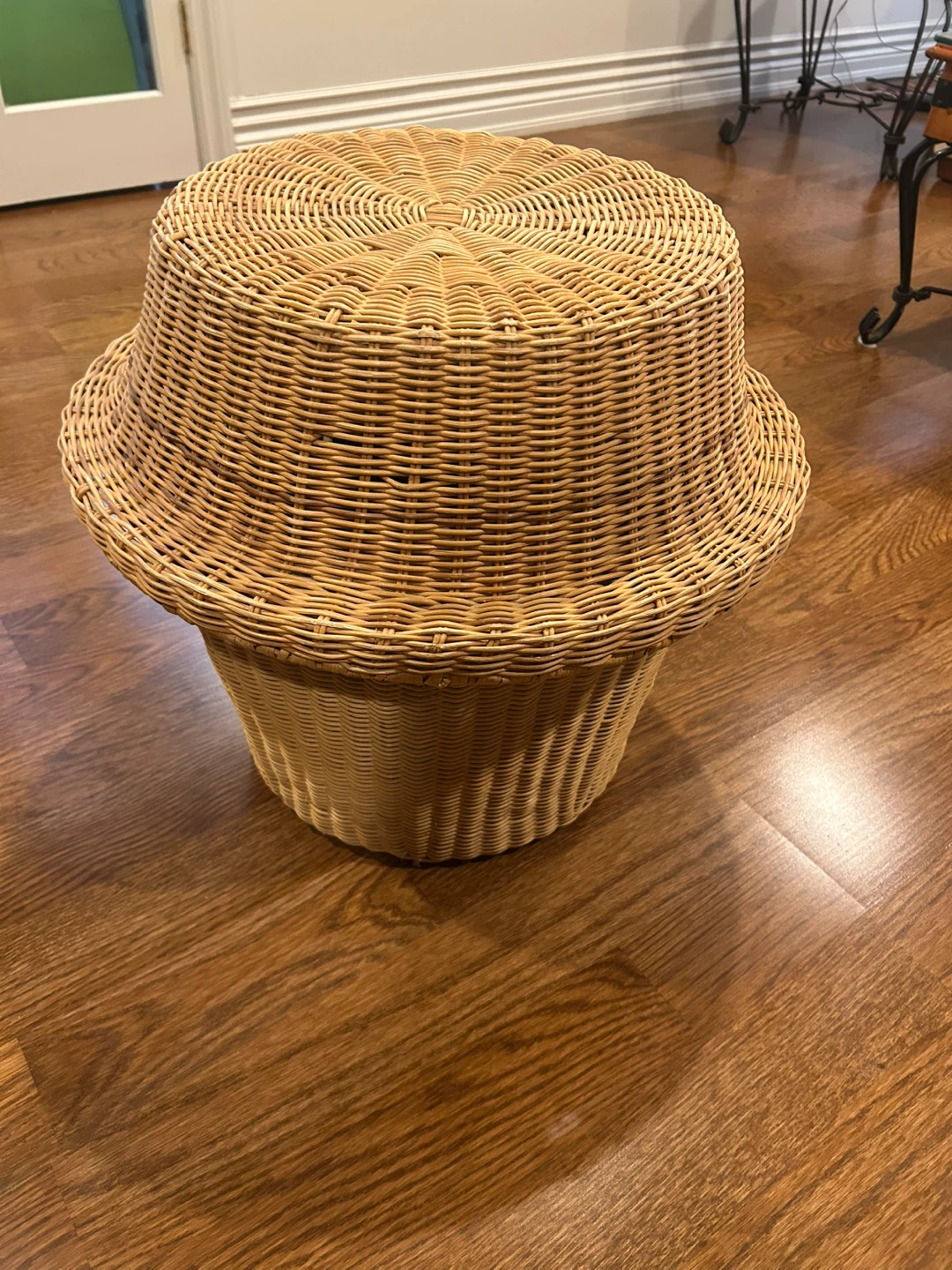 Wicker Round basket