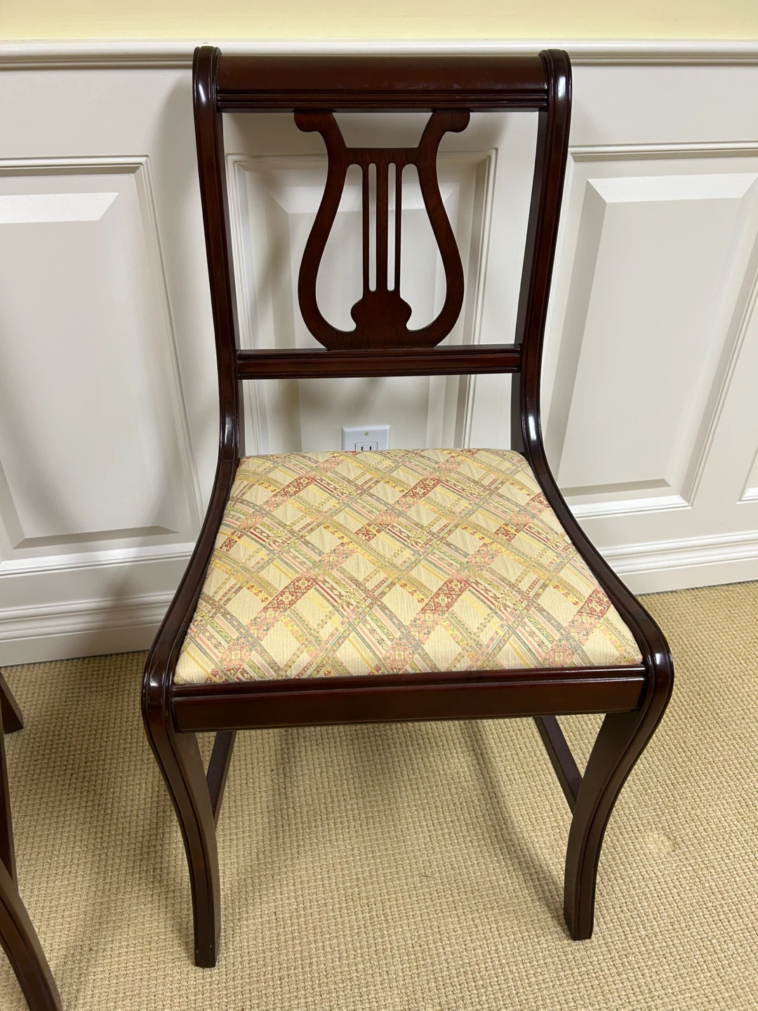 4 Dining Table Chairs - photo 4