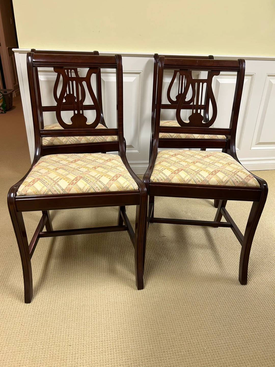 4 Dining Table Chairs - photo 2