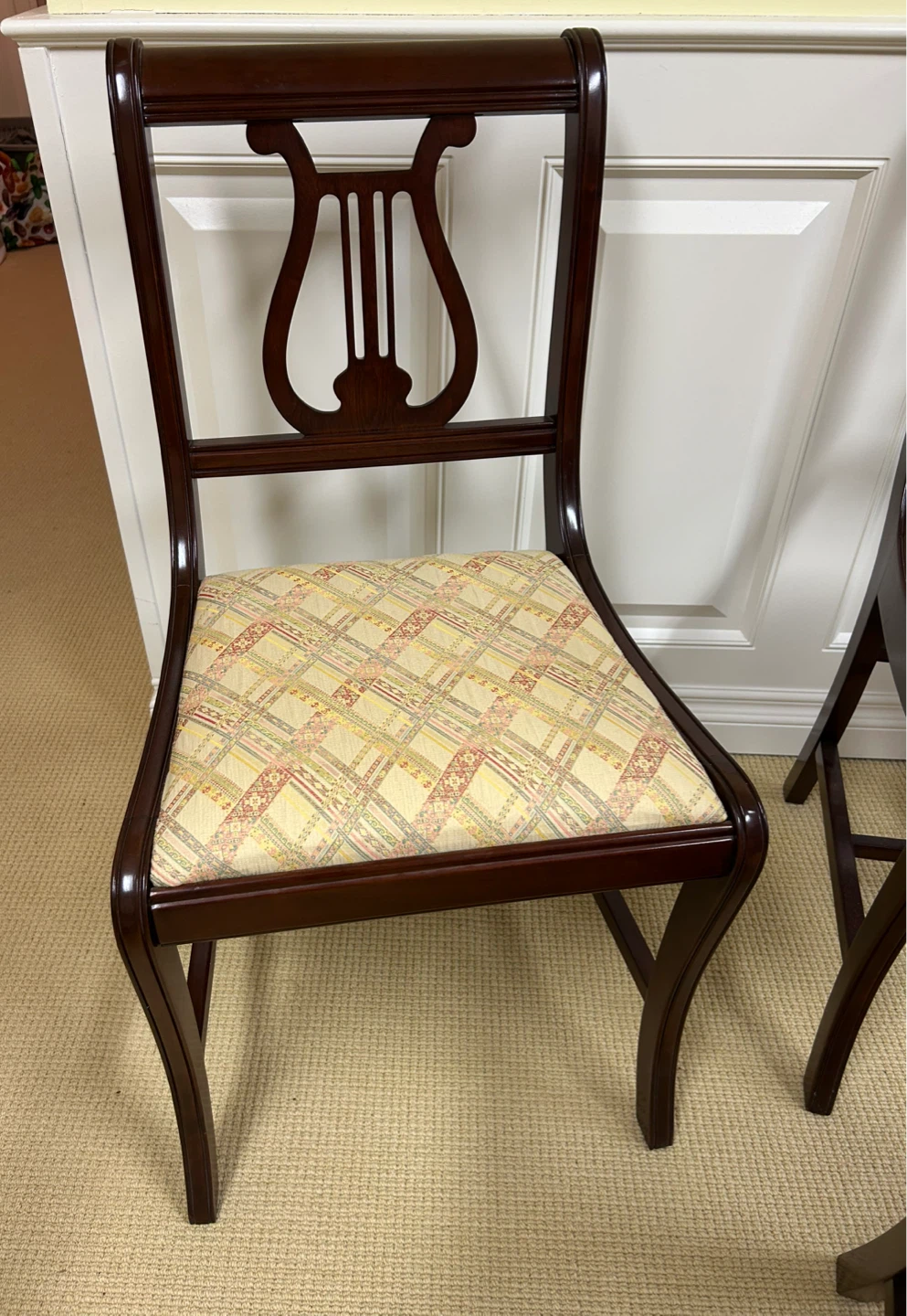 4 Dining Table Chairs - photo 3