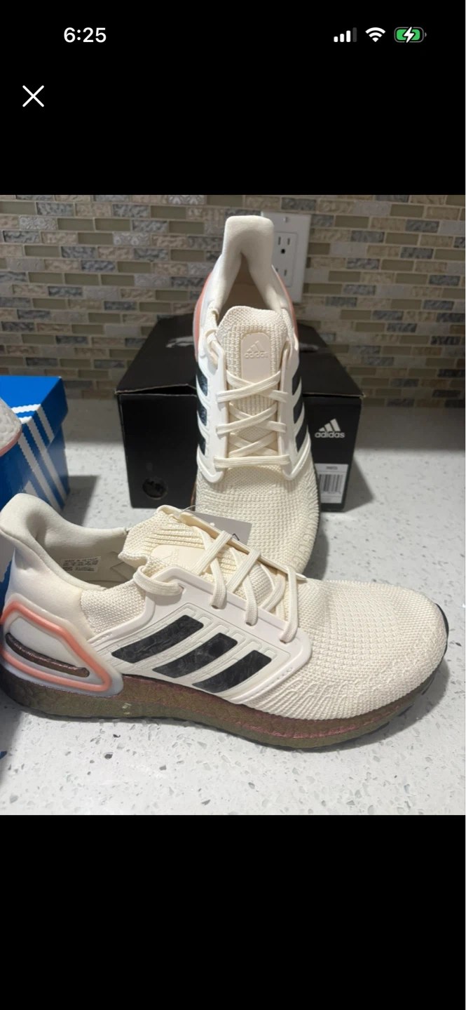 Adidas Ultra Boost Size 9.5 - photo 3