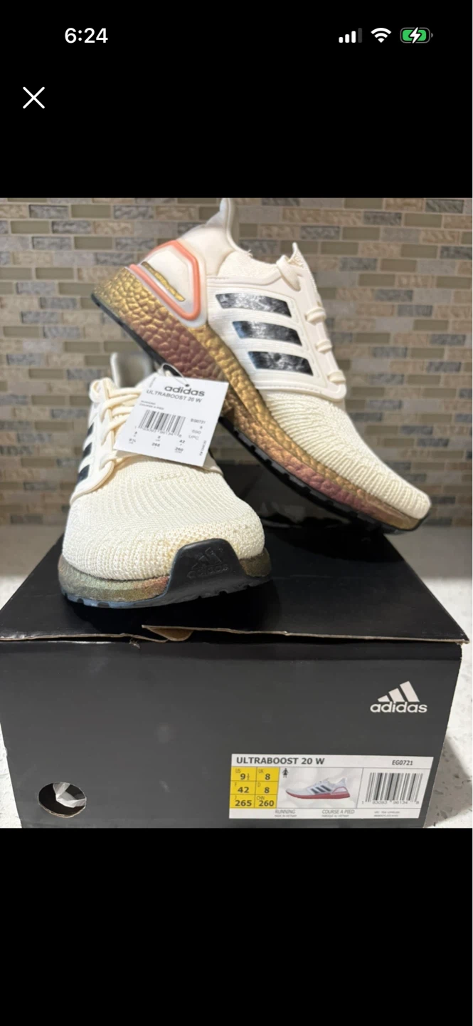 Adidas Ultra Boost Size 9.5 - photo 5