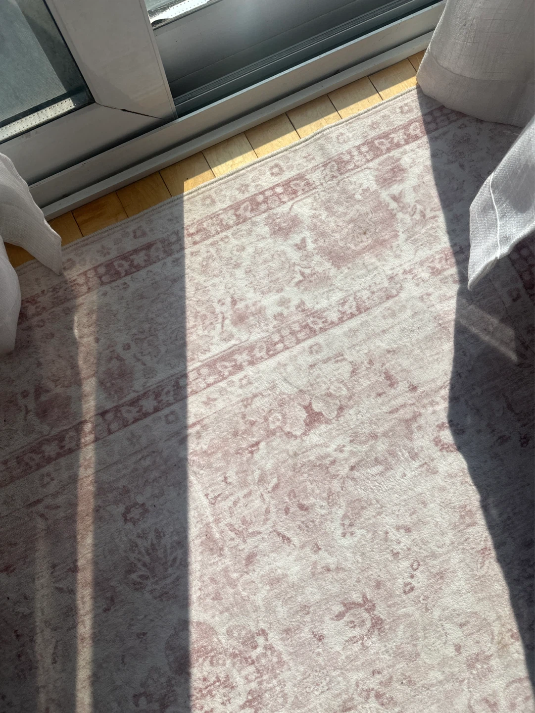 Area Rug - 7' x 5' (213cm x 152cm) - photo 5