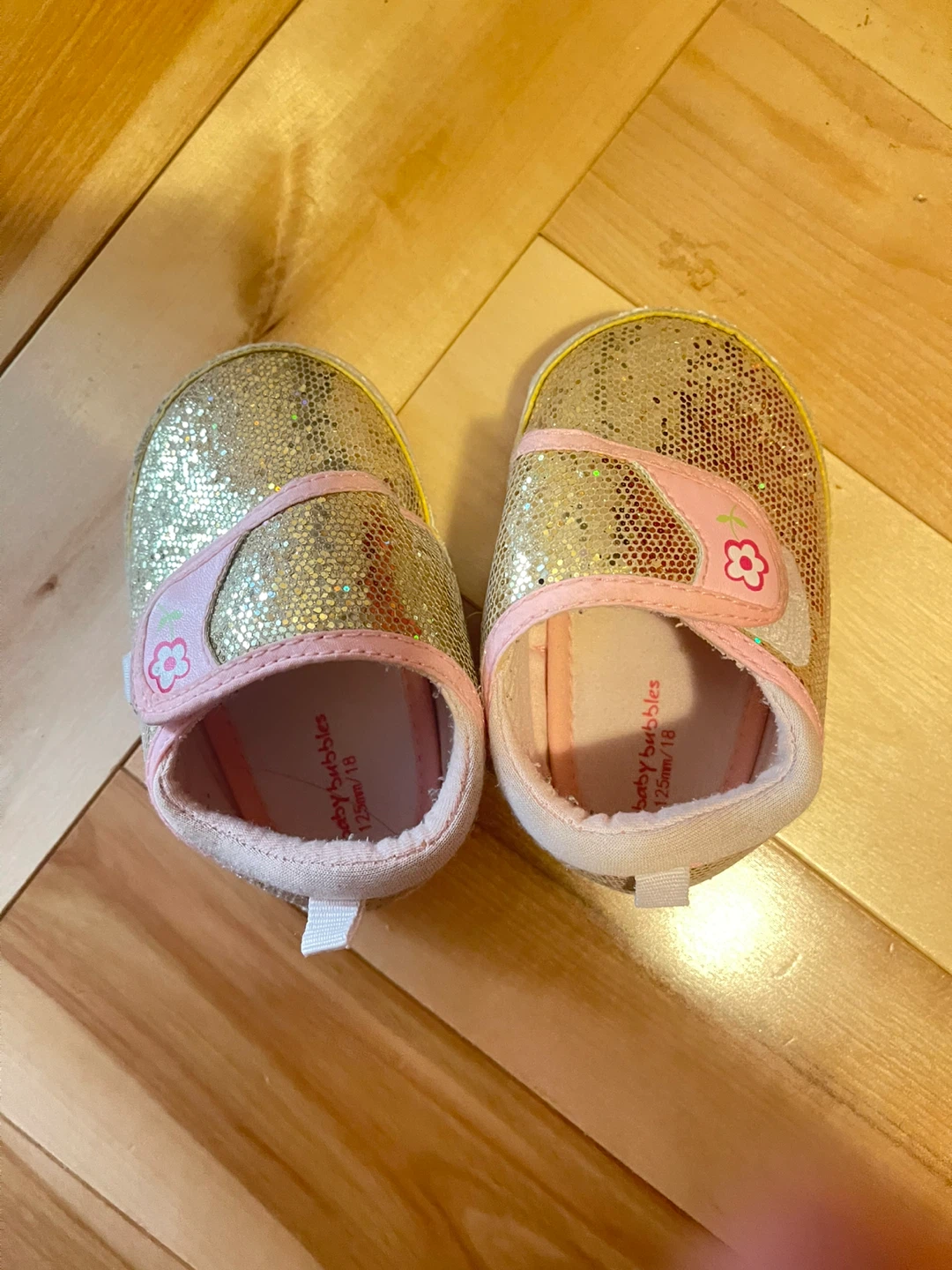 Baby Bubbles Glitter Crib Shoes