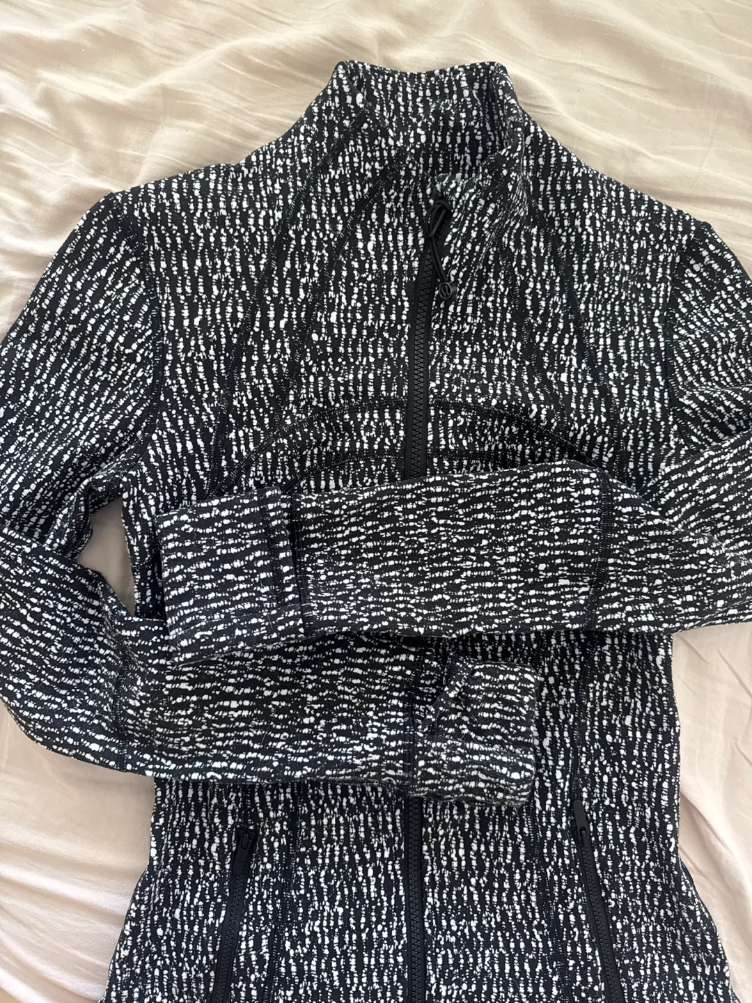 New Lululemon Zip Up Size 4