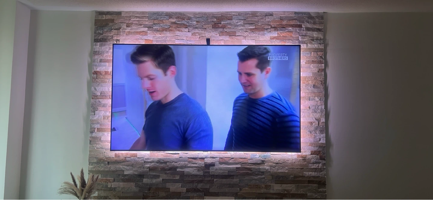 75 inch-Samsung TV UN75TU7000FXZC