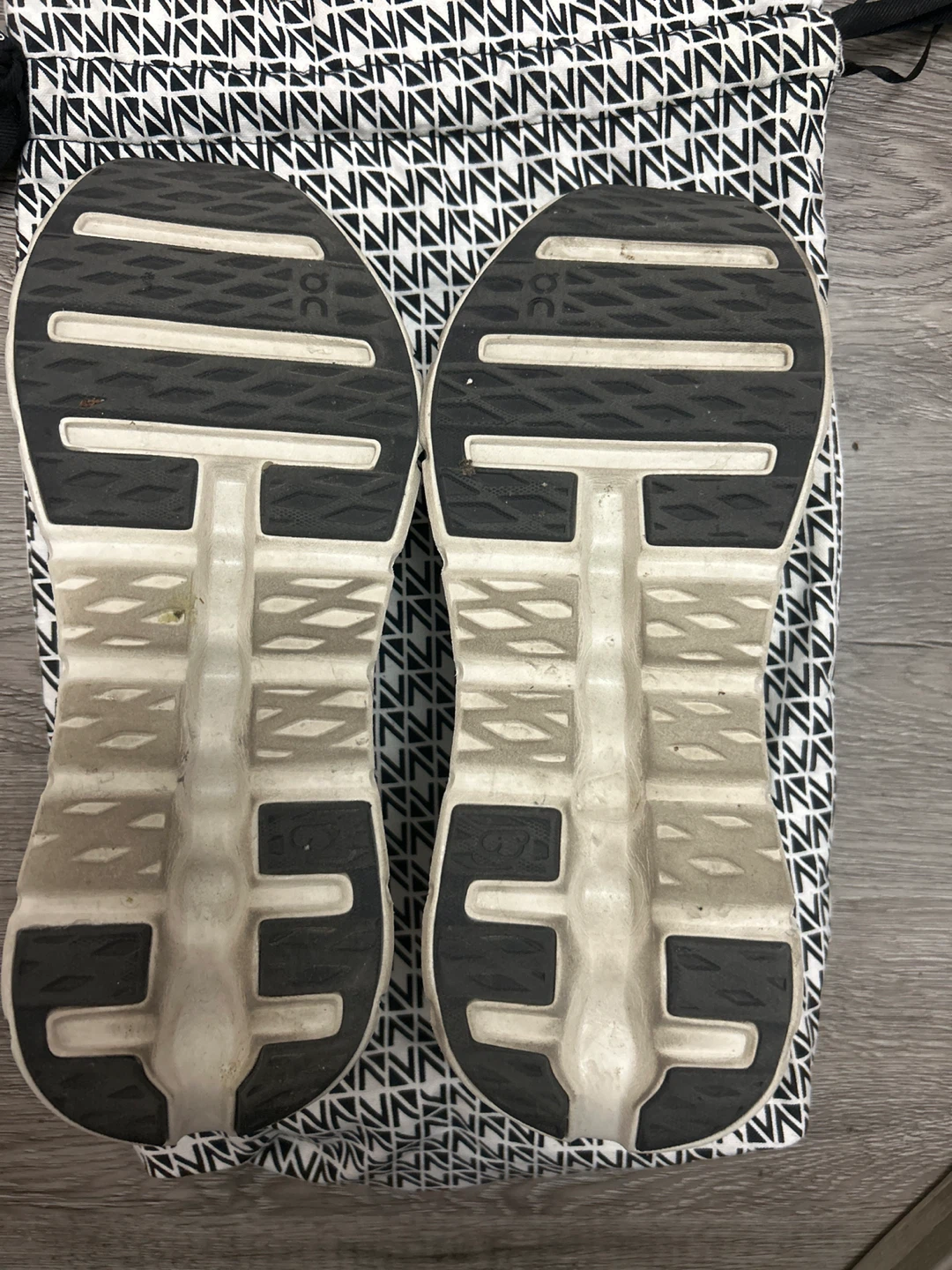 On Cloud Tilt Running Shoes 10.5 fits 10 - photo 3