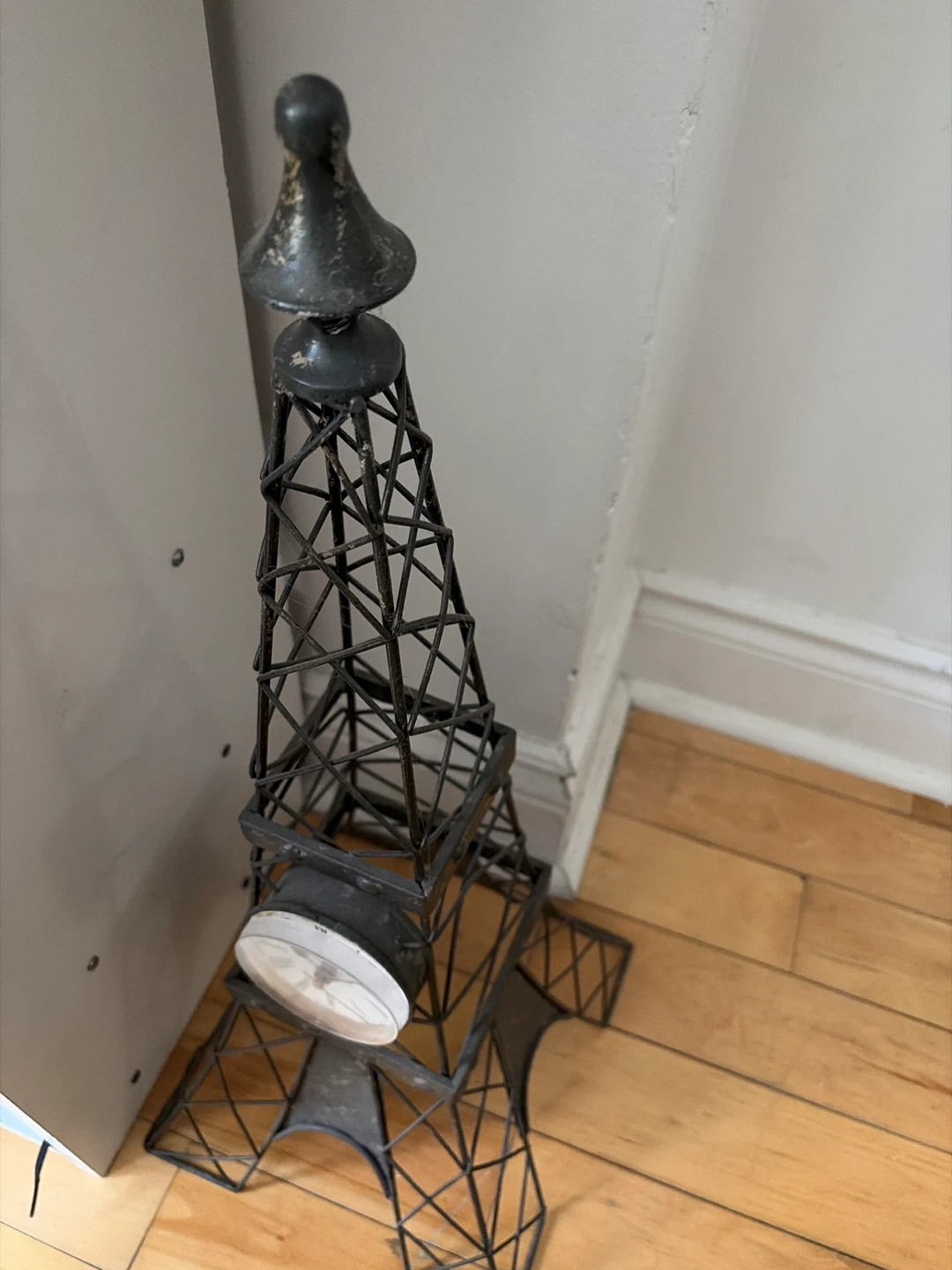 Mores Hotel Eiffel Tower Clock - photo 2