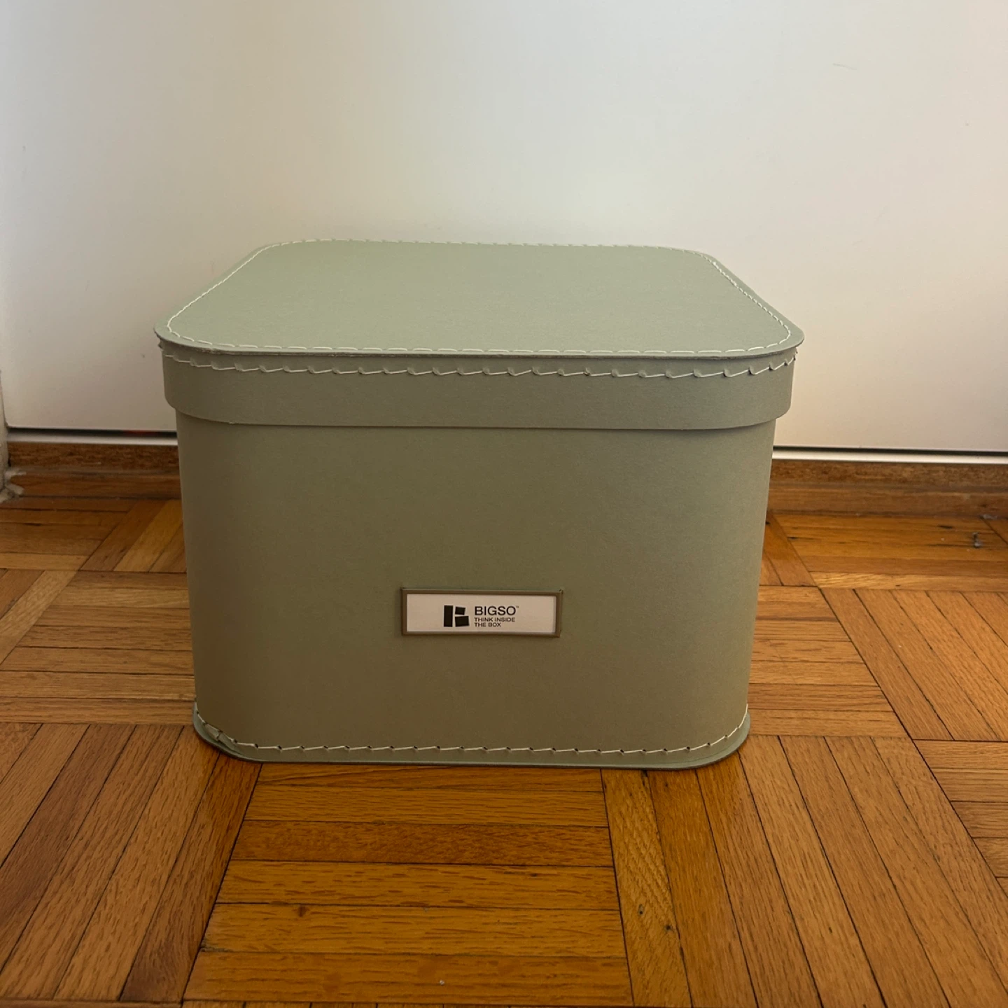Storage box