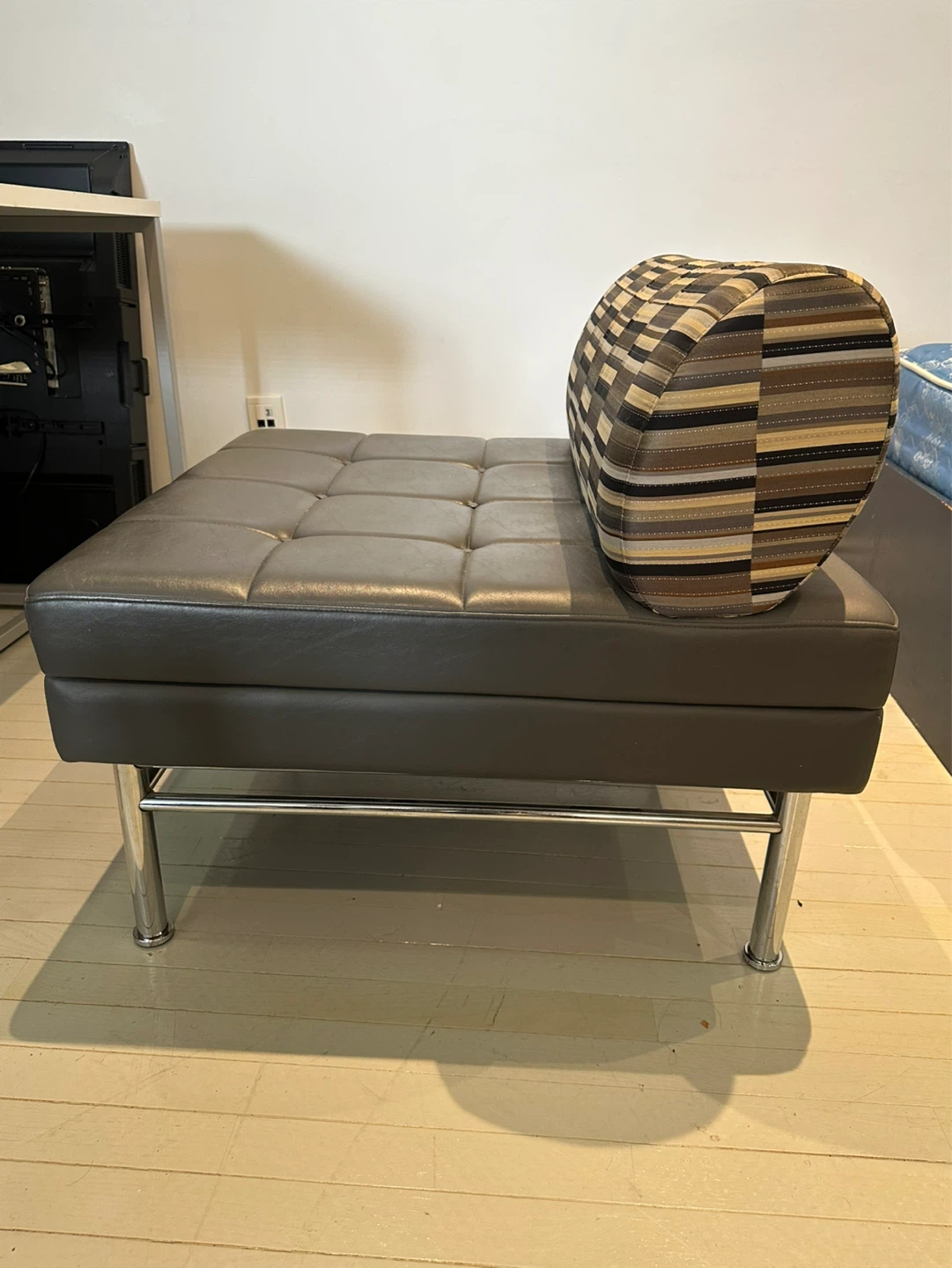 Accent Bench with Striped Bolster Cushion - photo 5