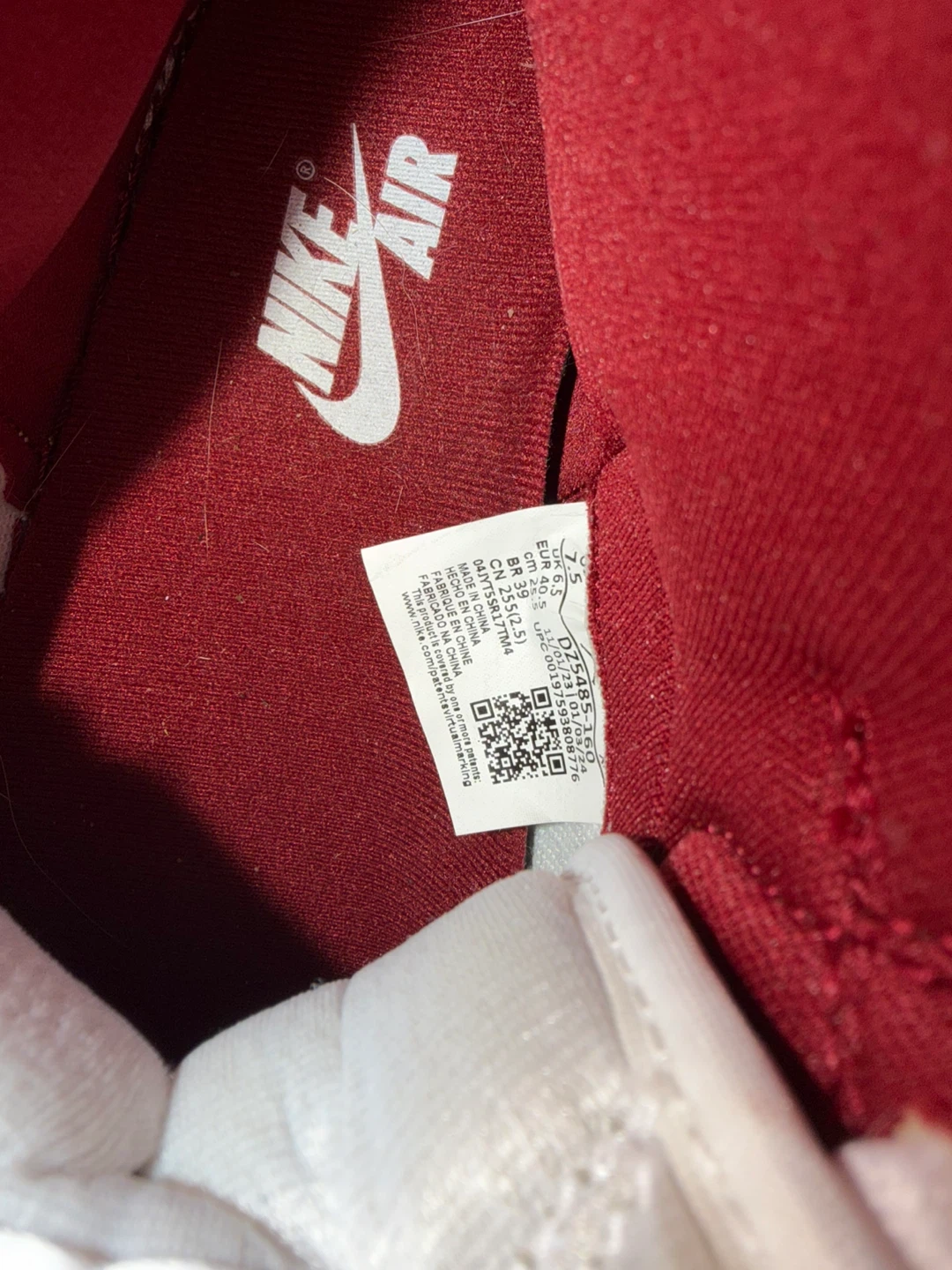 Nike Air Jordan 1 High OG "University Red" - photo 3