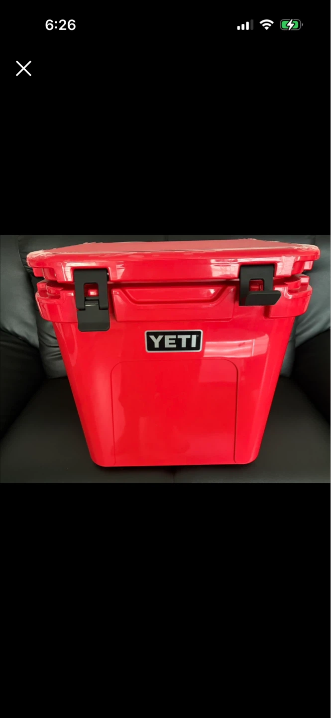 YETI Roadie 48 Wheeled Cooler Red