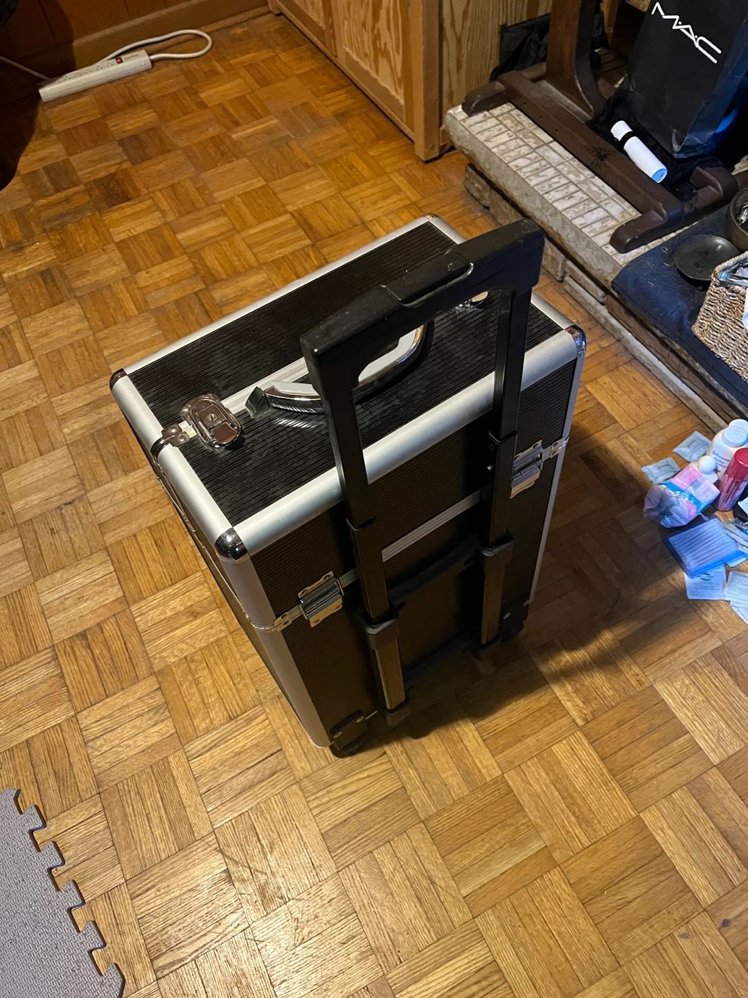 Makeup Case with Wheels - photo 2