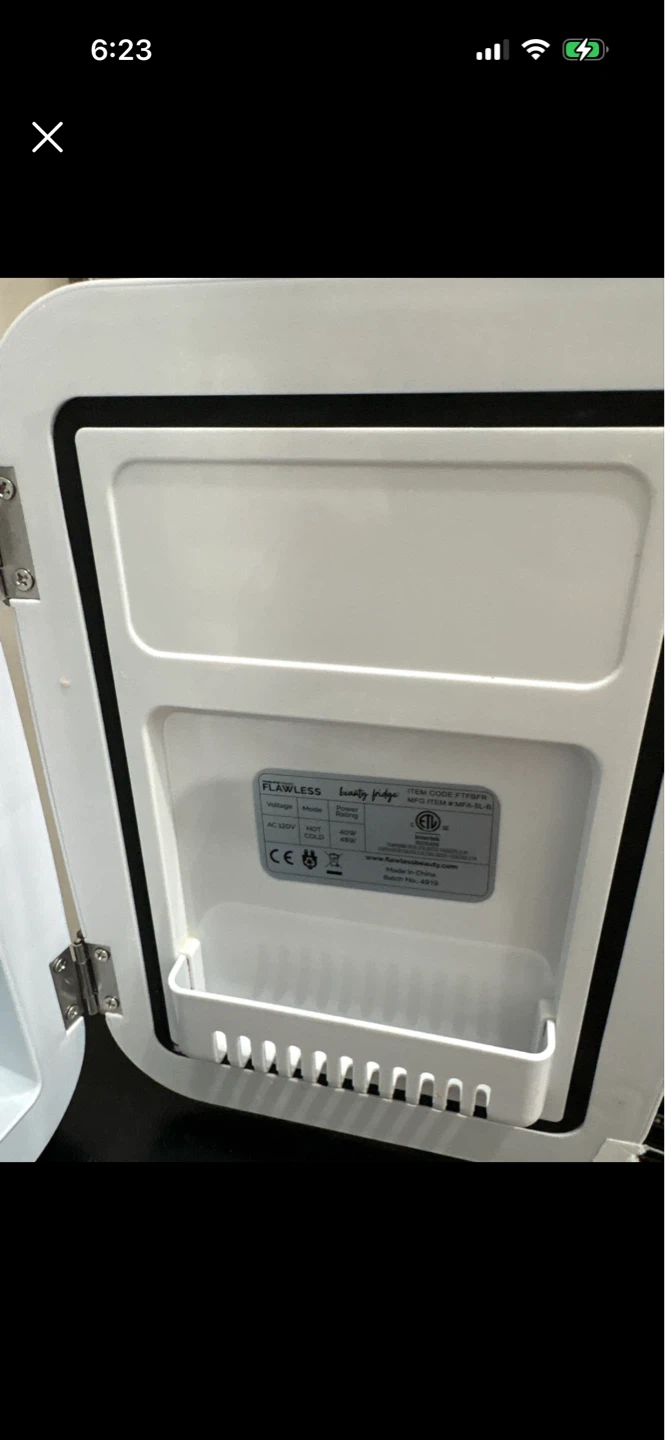 FLAWLESS Beauty Fridge| Great for Summer - photo 3