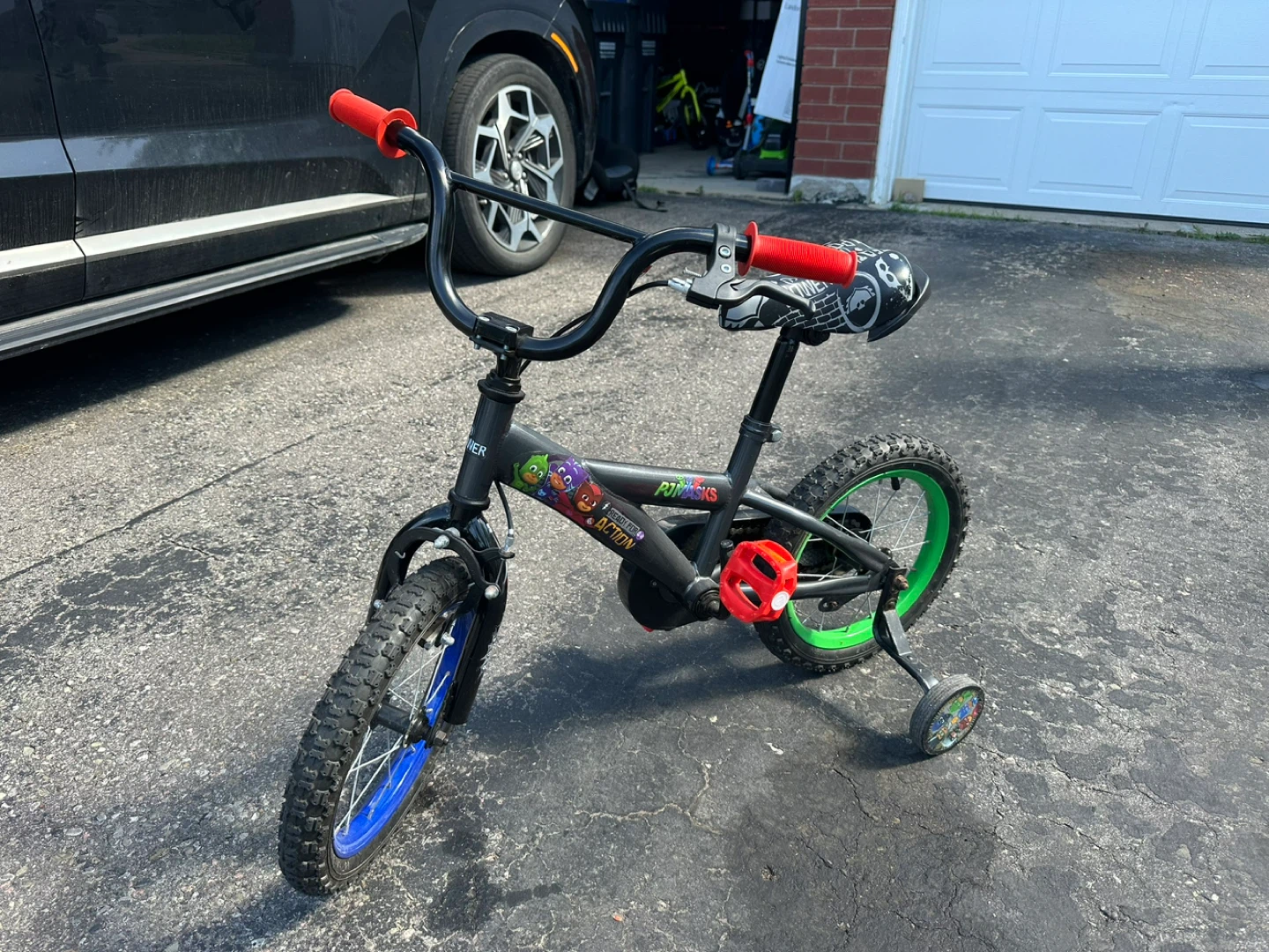 12" PJ Masks Kids Bike with Training Wheels - Great Condition!