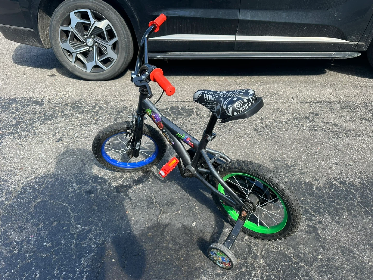 12" PJ Masks Kids Bike with Training Wheels - Great Condition! - photo 2