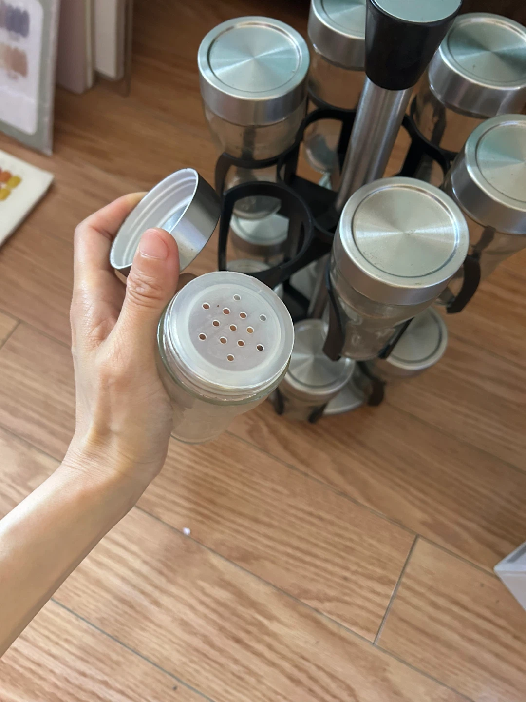 Spice Rack with 12 Glass Jars - photo 4