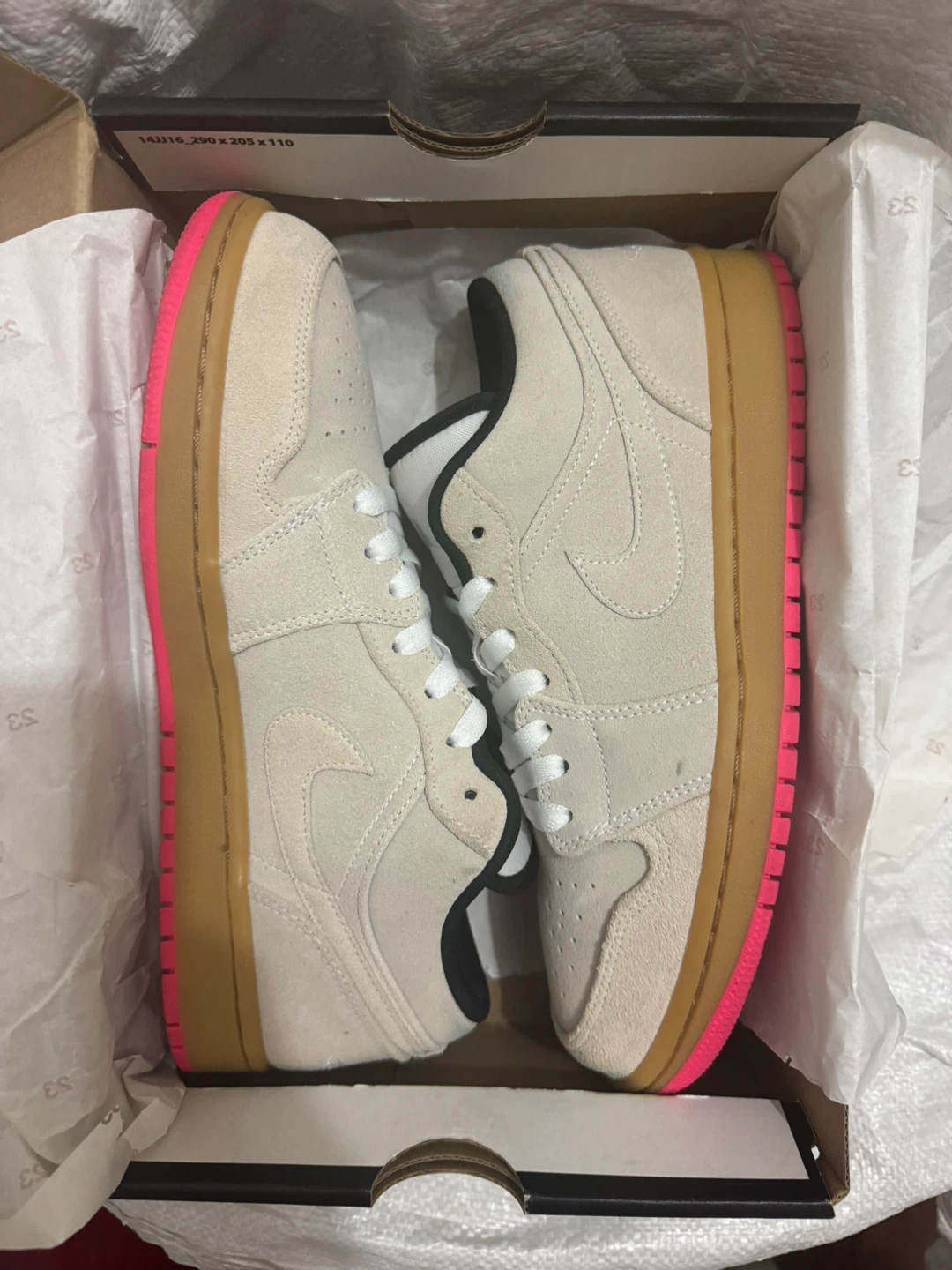 Jordan 1 Low White Gum Hyper Pink