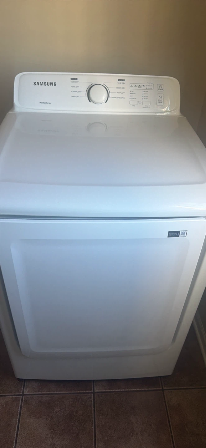 Samsung White Clothes Dryer and washer