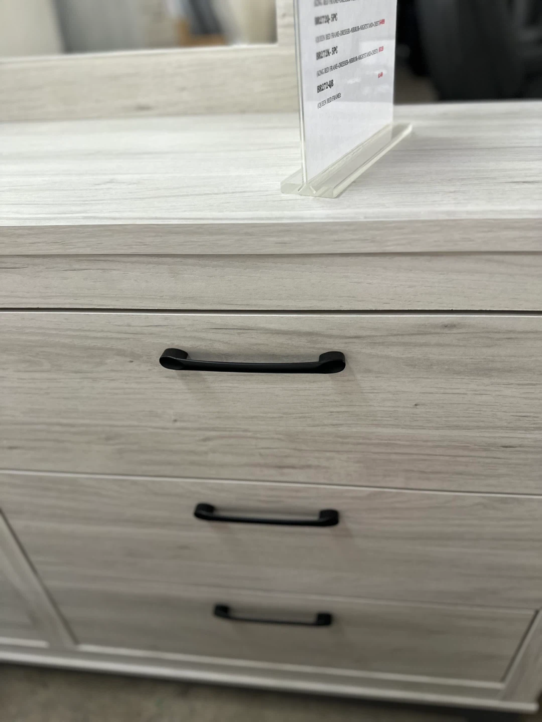 4 piece queen set nightstand, mirror, bed frame, dresser - photo 5