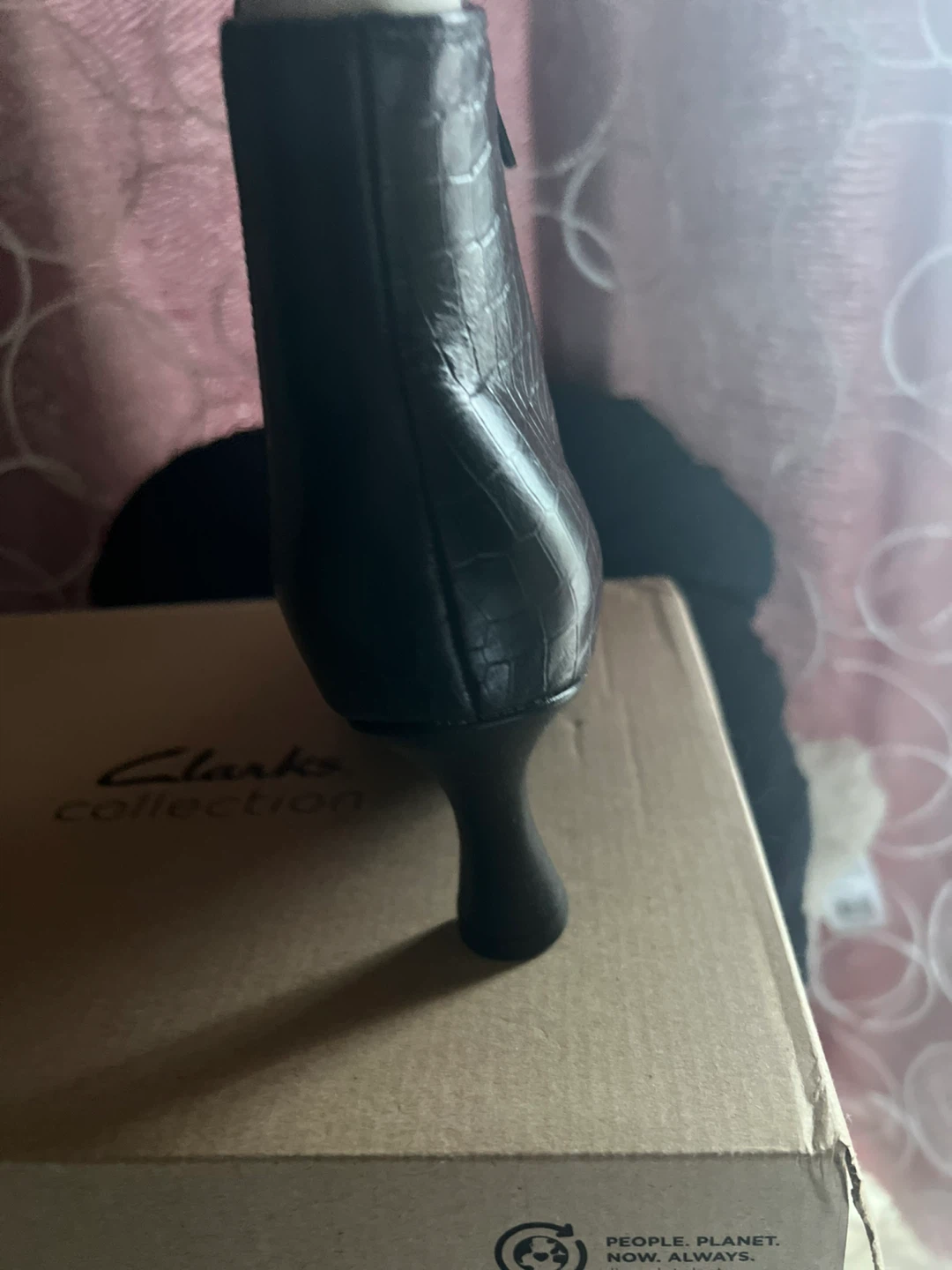 Clarks Katalyna Glow Black Leather Ankle Boots - photo 4