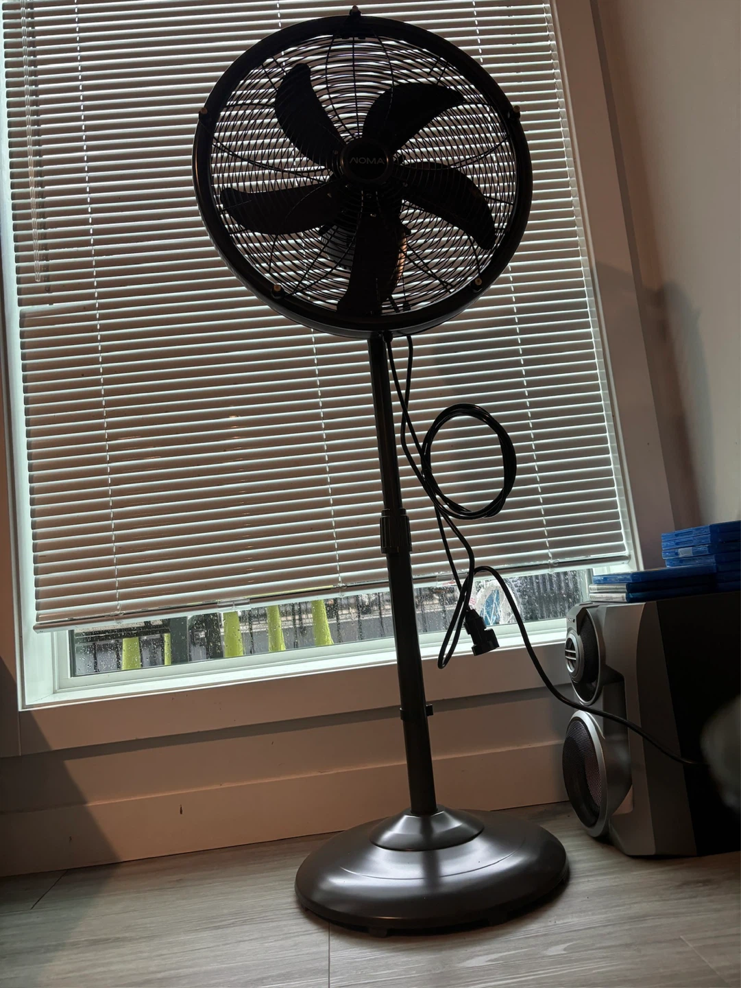 Misting Oscillating Fan - photo 4