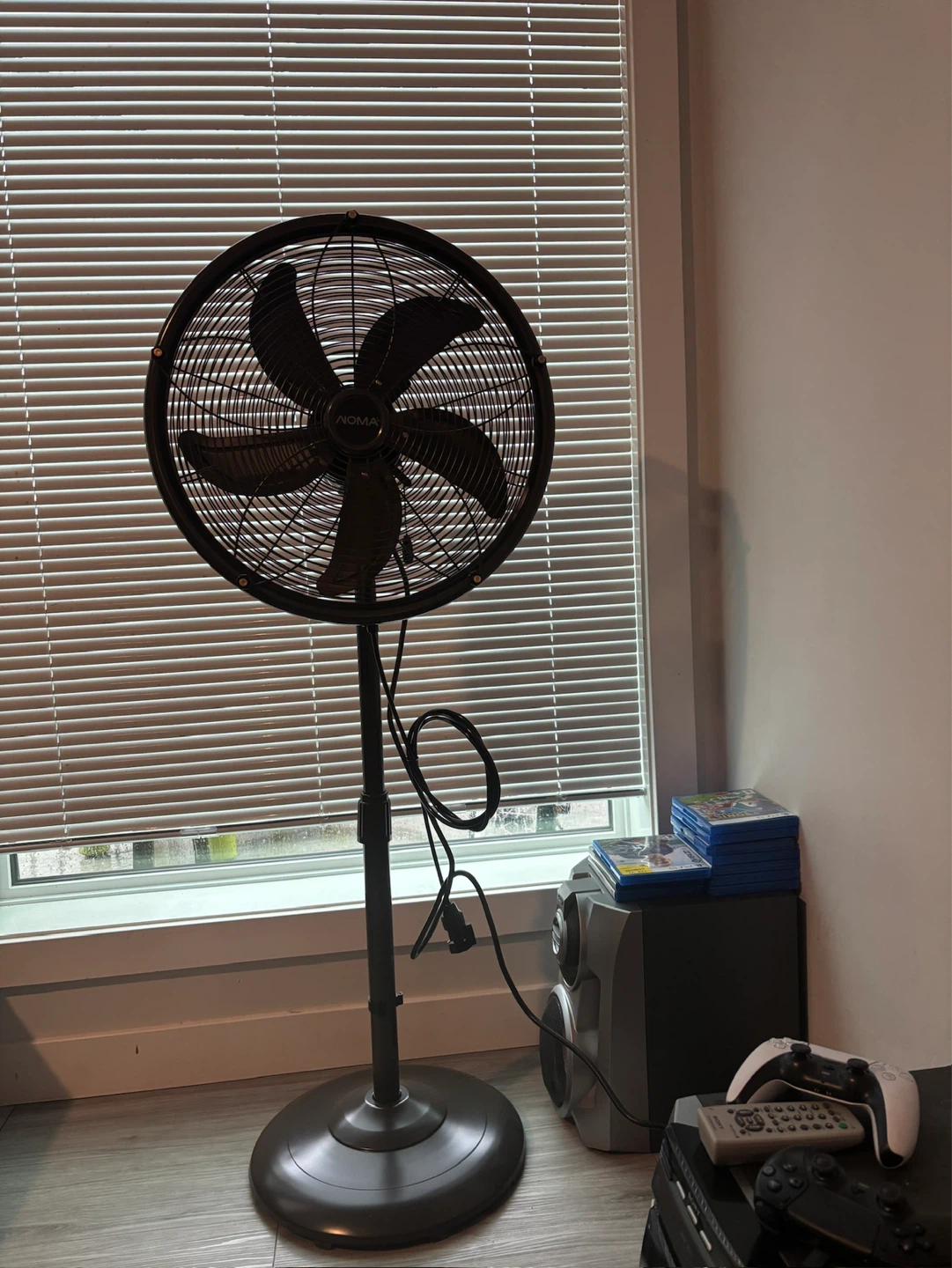 Misting Oscillating Fan - photo 3