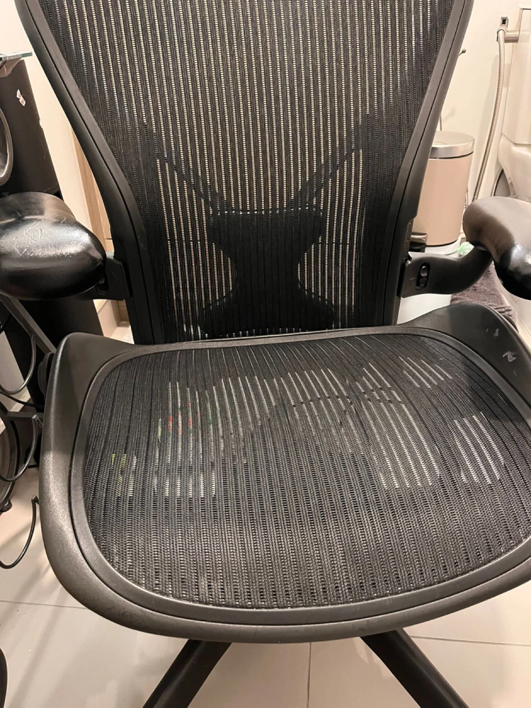 Herman Miller Aeron Chair - Size B