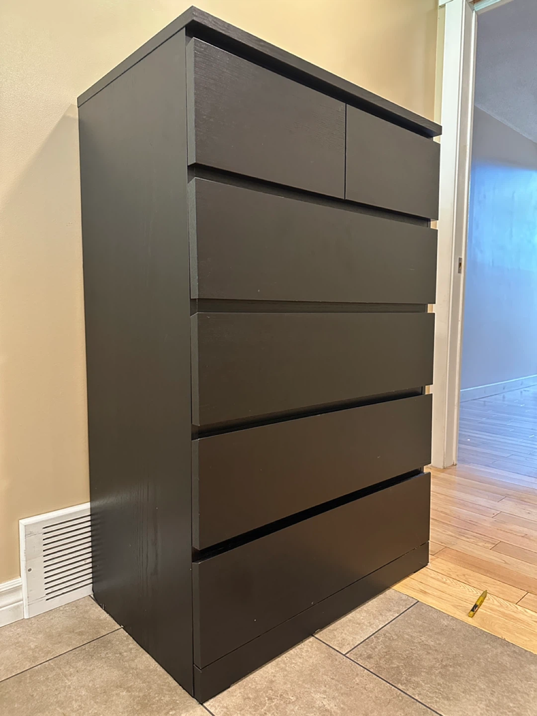 IKEA MALM 6-Drawer Dresser Good Condition (CAN DELIVER) - photo 2