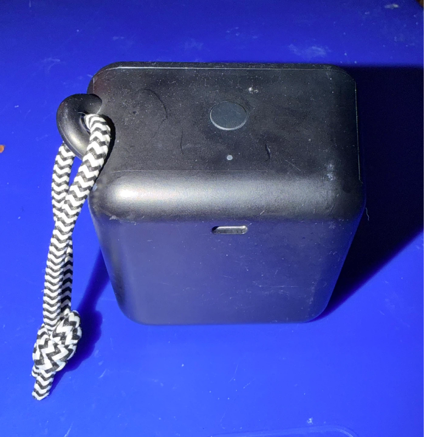 Black Portable Bluetooth Speaker with Handle - photo 2