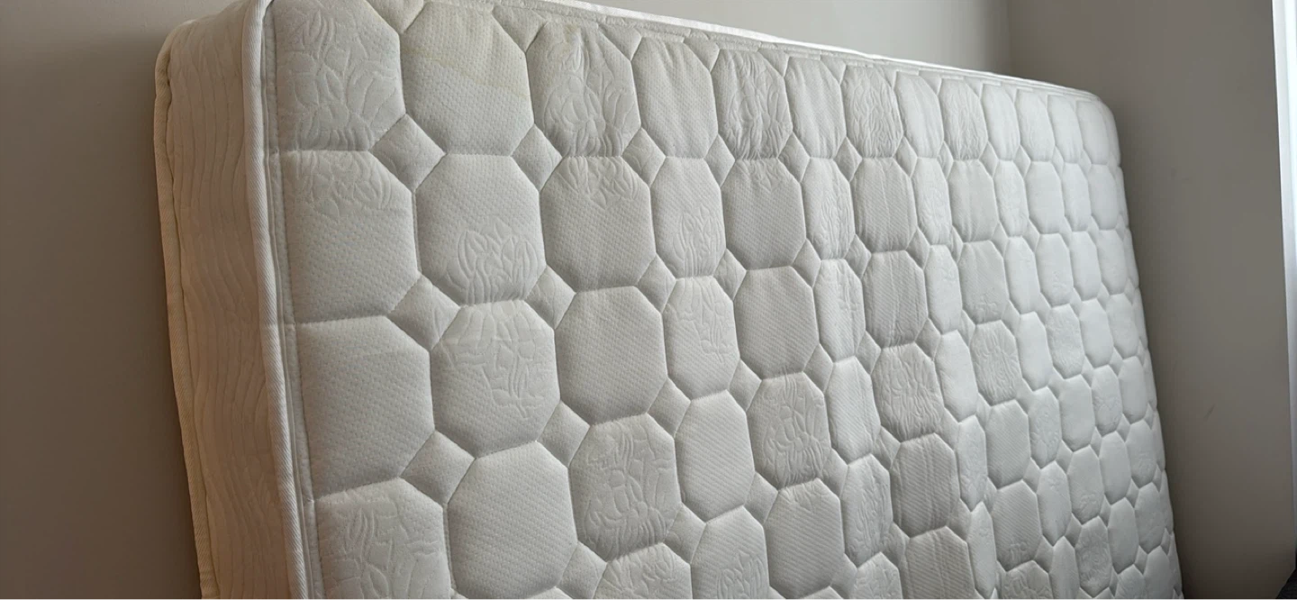 White Mattress - photo 2