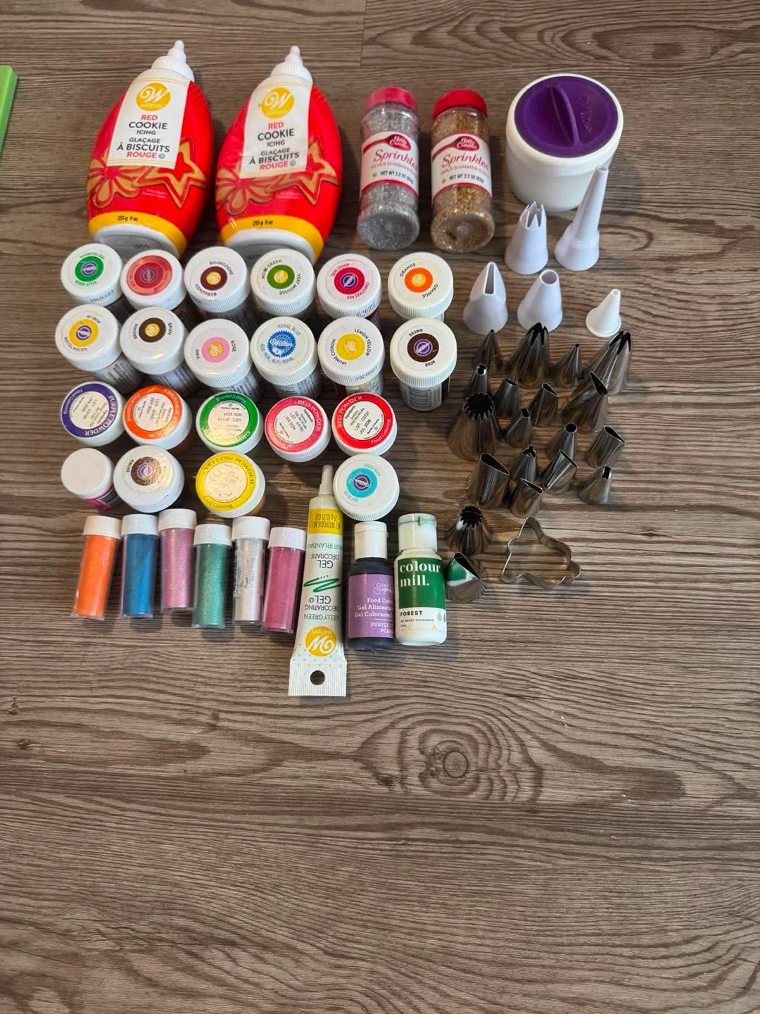Wilton Cake Decorating Set with Fondant Tools and Sprinkles - photo 5