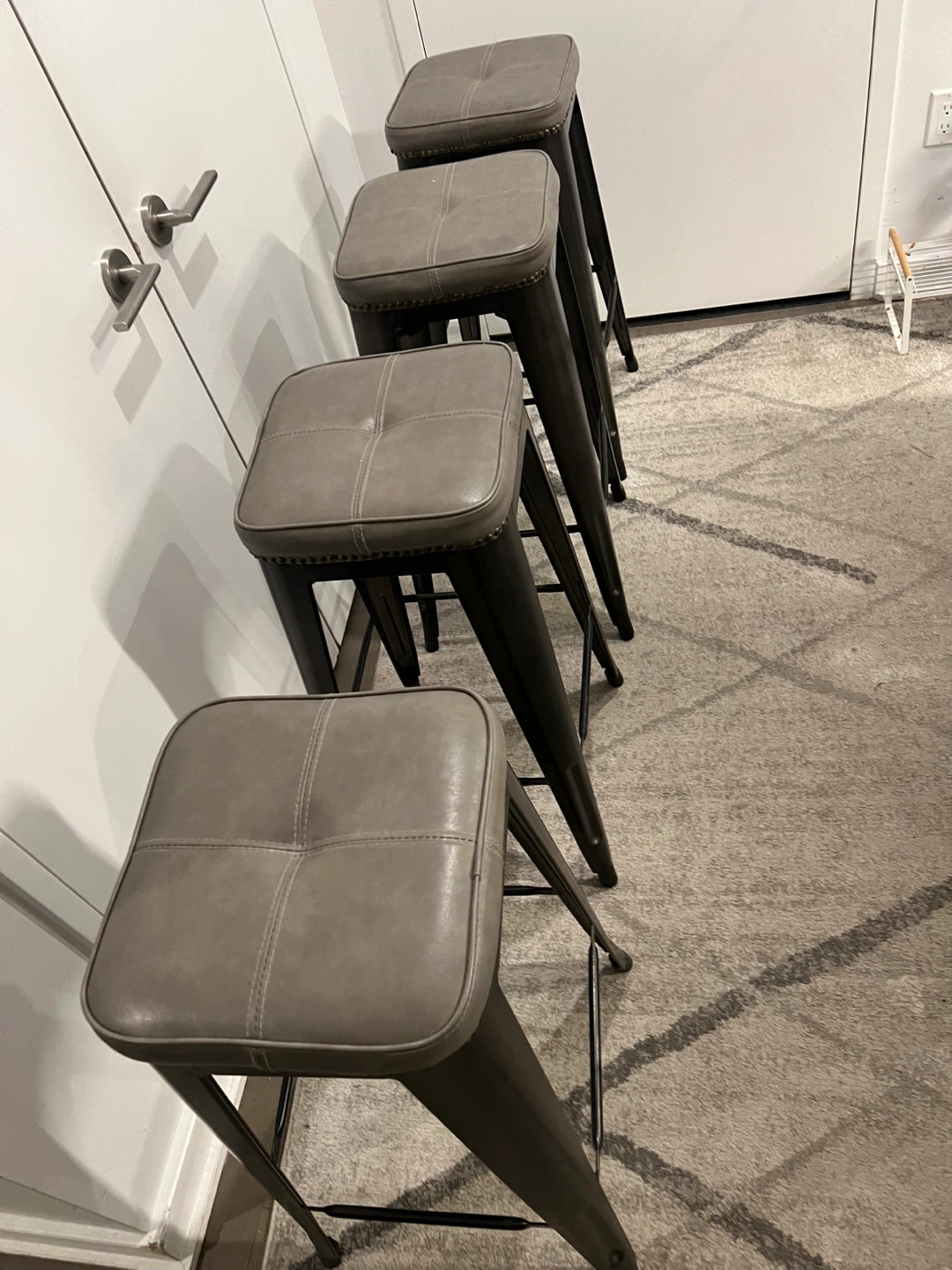 Set of 4 Modern Gray Bar Stools – Metal Legs - photo 2