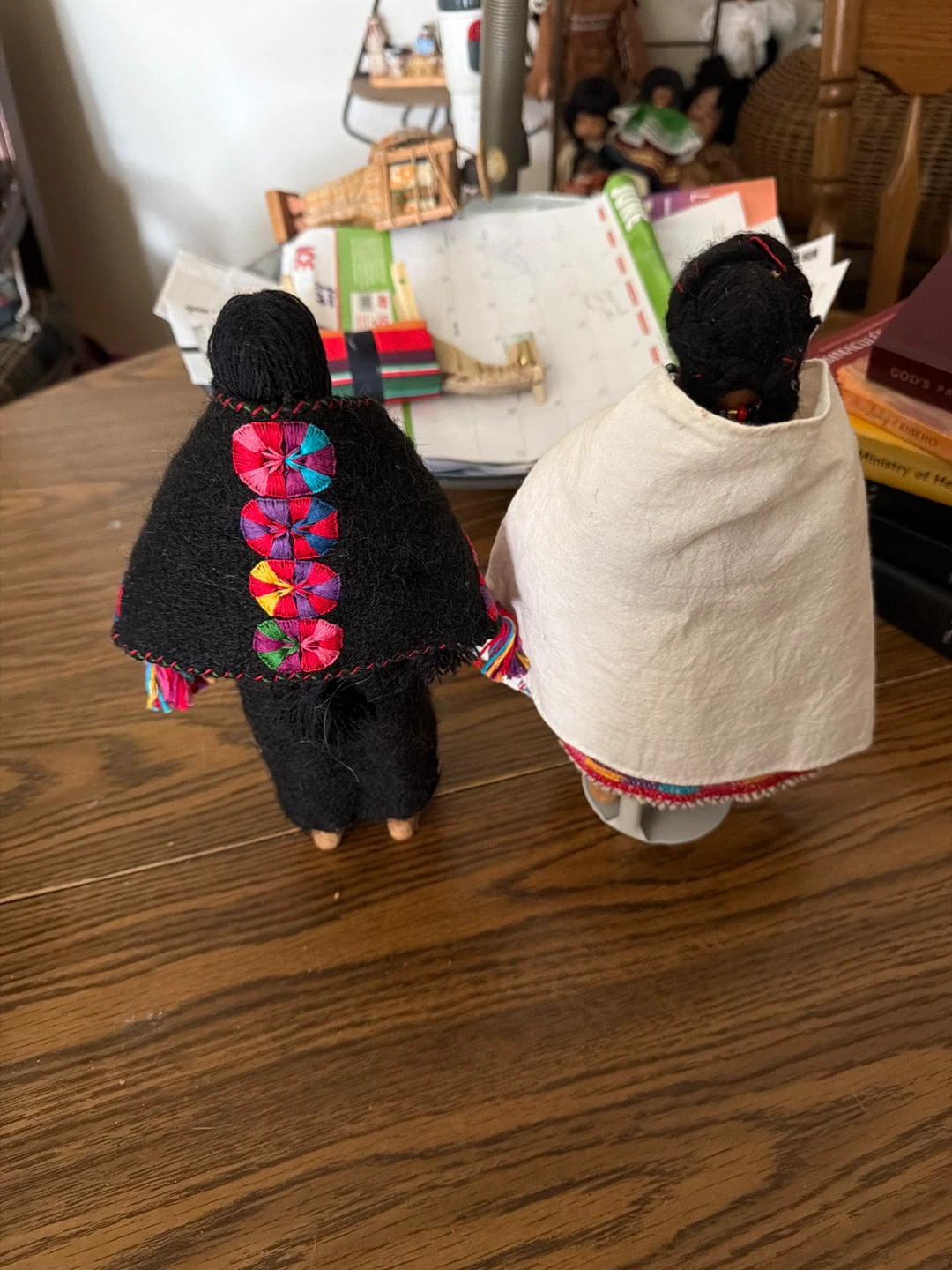 Folk Art Dolls - Two Women - photo 2