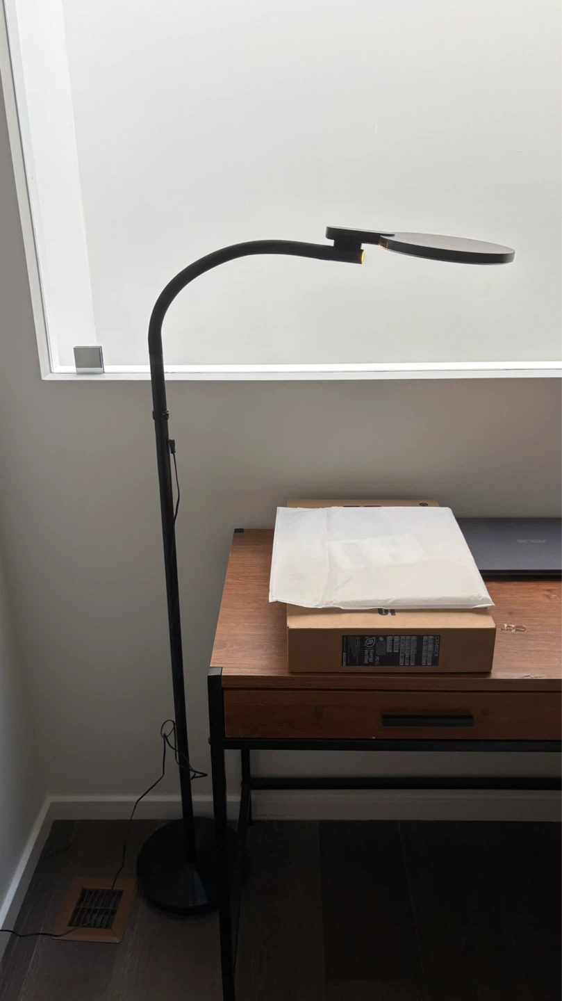 Devowellte Happy Lamp Floor Daylight Lamp - photo 2