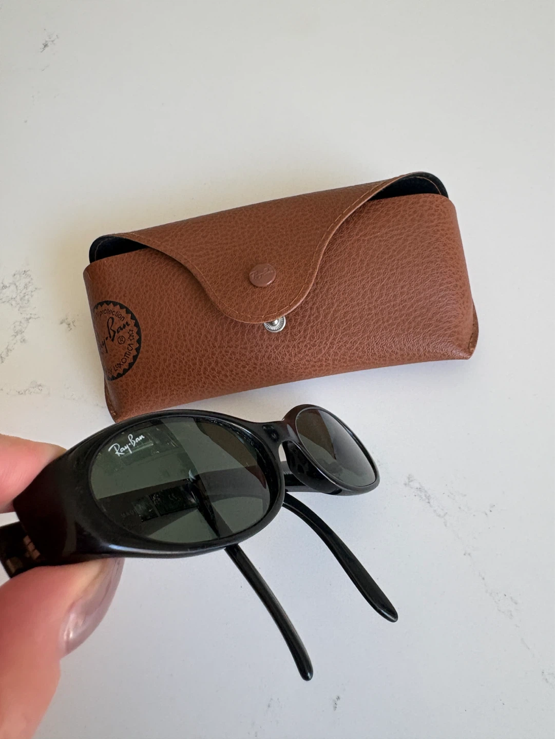 Ray-Ban Sunglasses with Case - photo 2