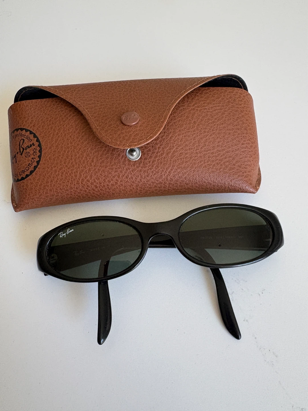 Ray-Ban Sunglasses with Case