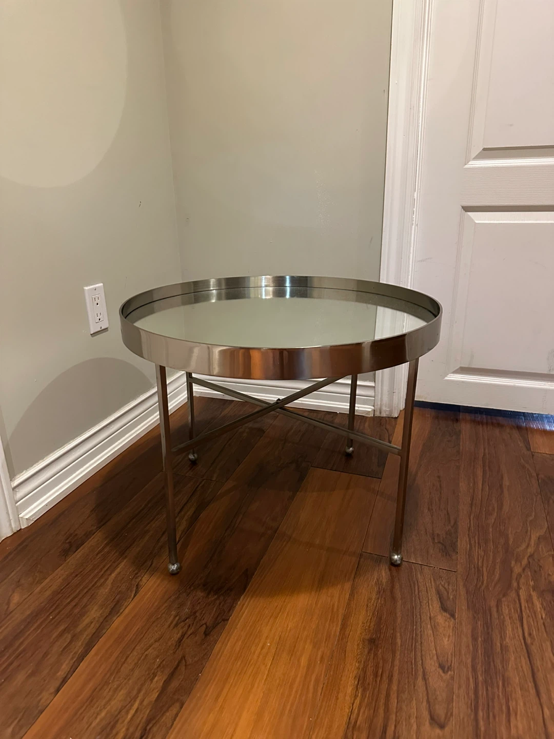 Round Mirrored Tray Table - photo 3