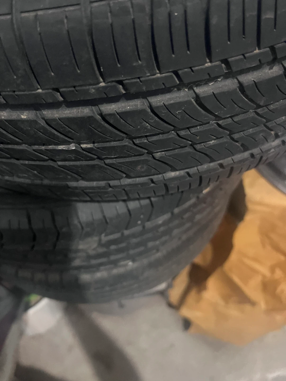 Used Tire 195/65 R15 - photo 4