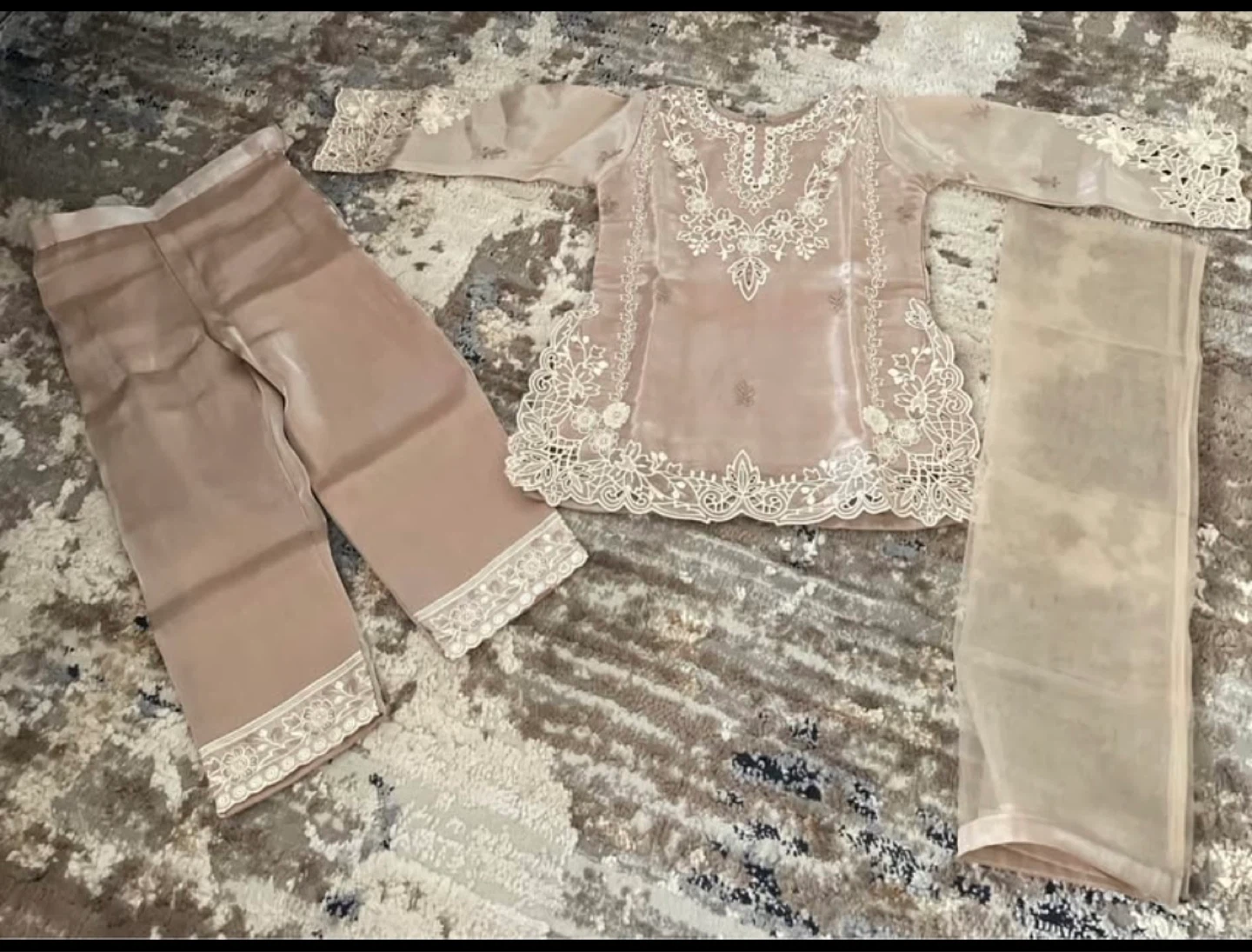 Girl Pakistani dress