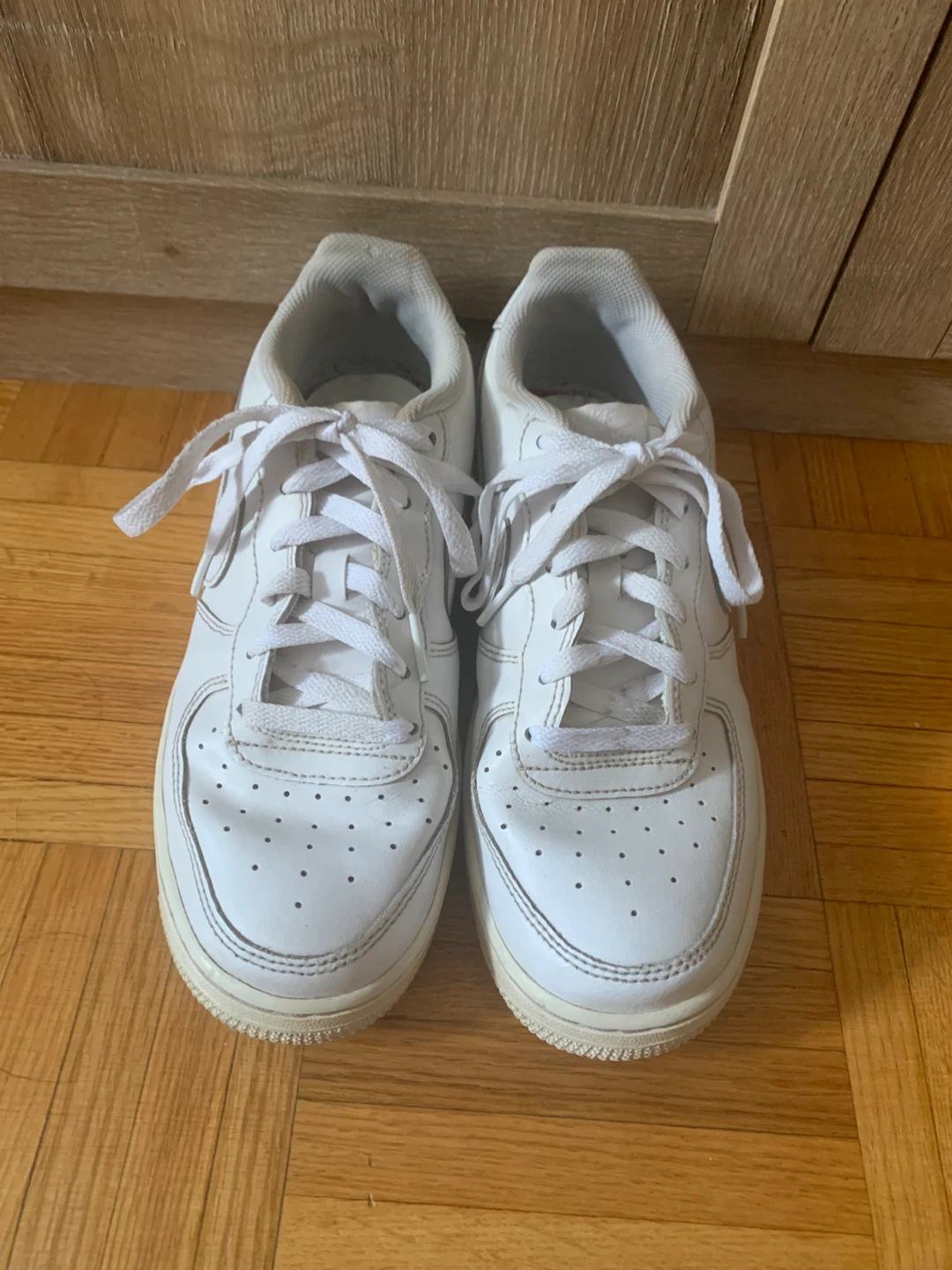 Nike Air Force 1 White Sneakers US 6Y M - photo 3