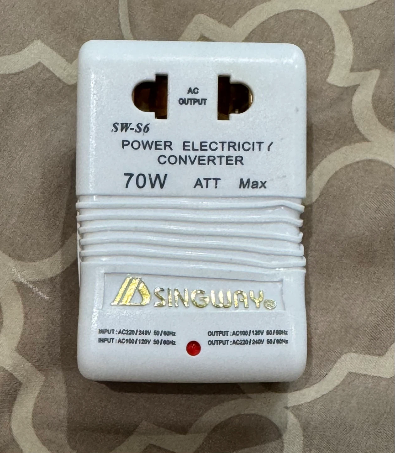 Power converter 220 - 110