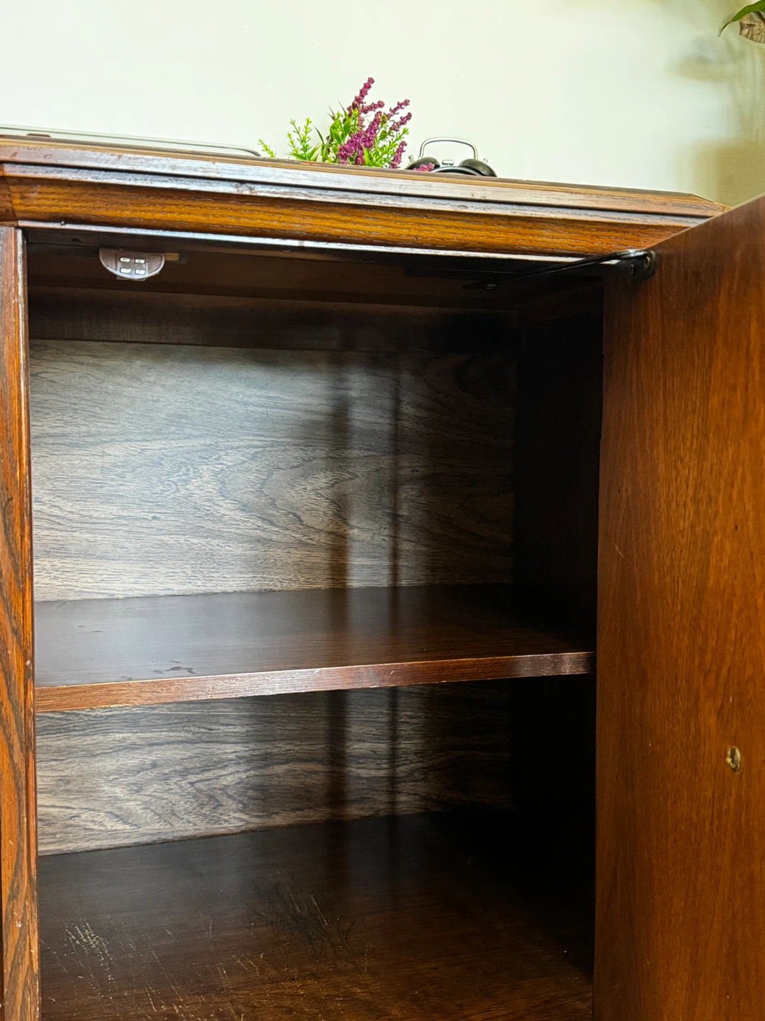 Vintage Wooden Cabinet - photo 5