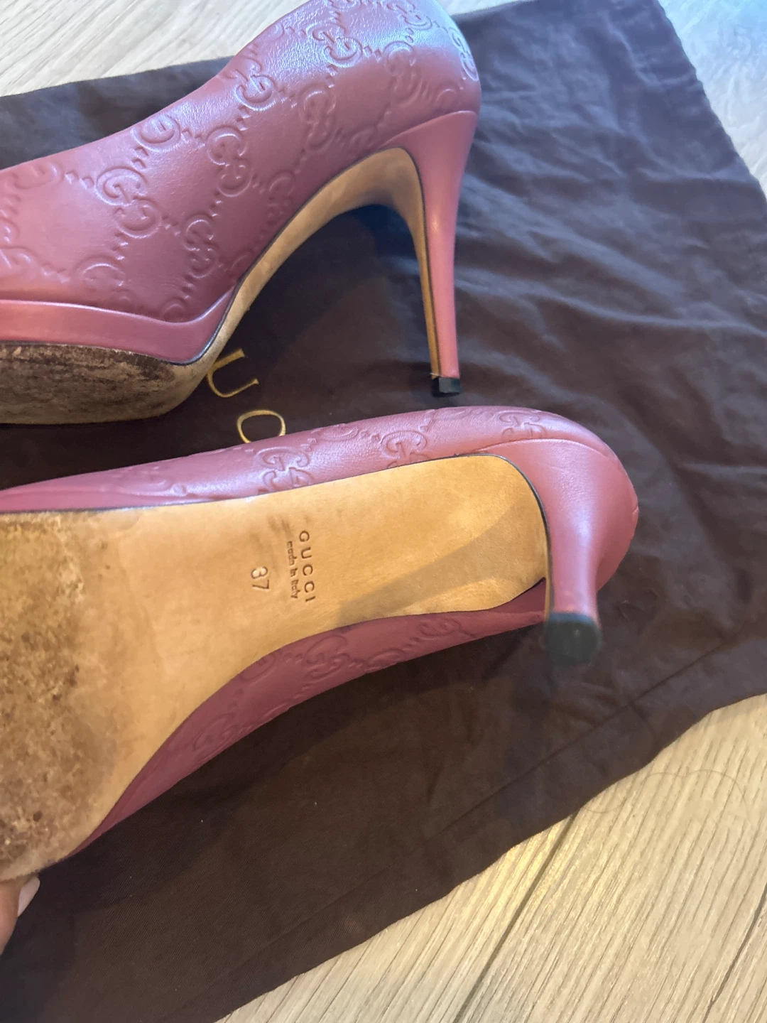 Gucci Peep Toe Heels pink - photo 5