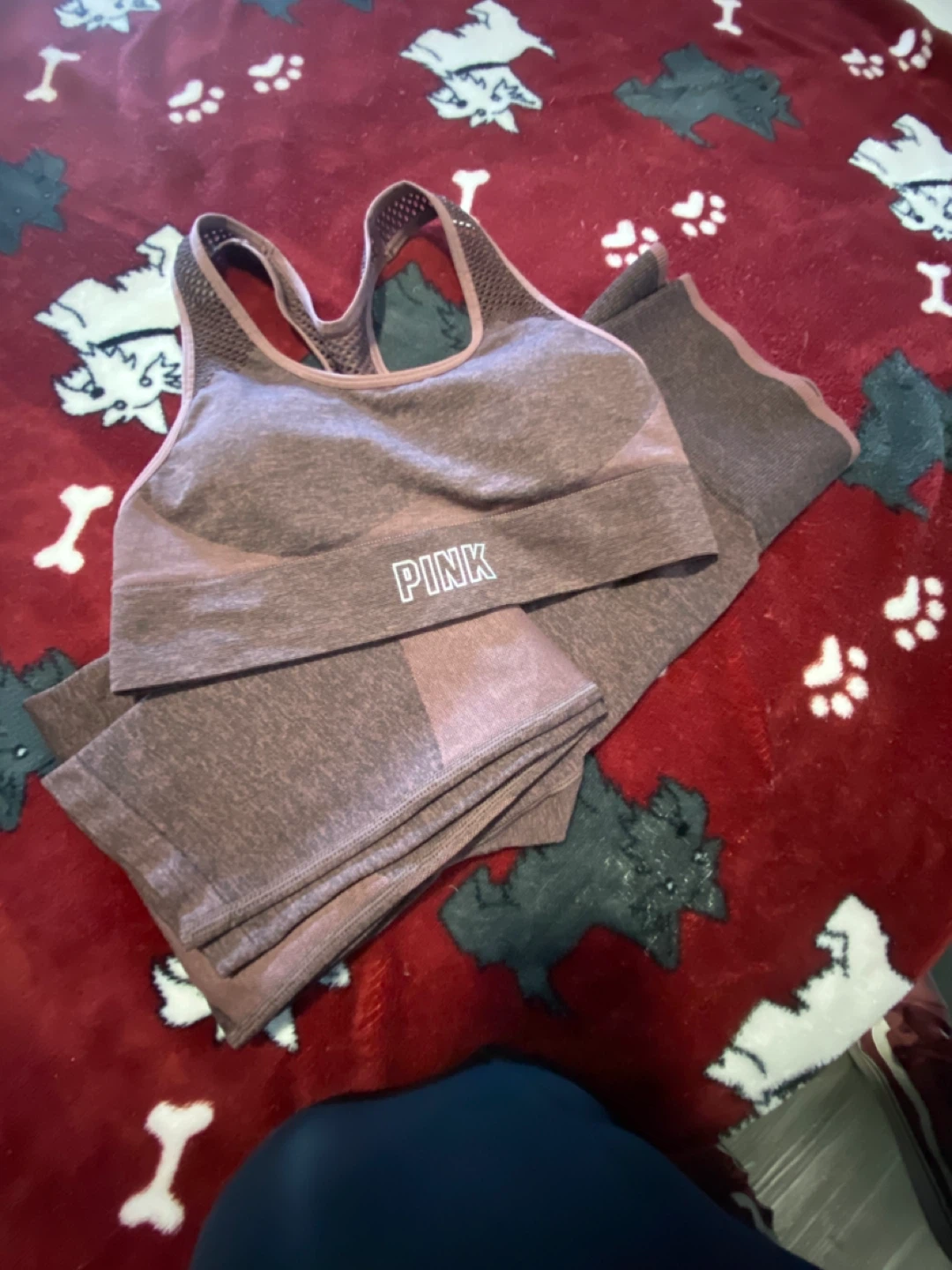 Pink fitness outfit, unworn